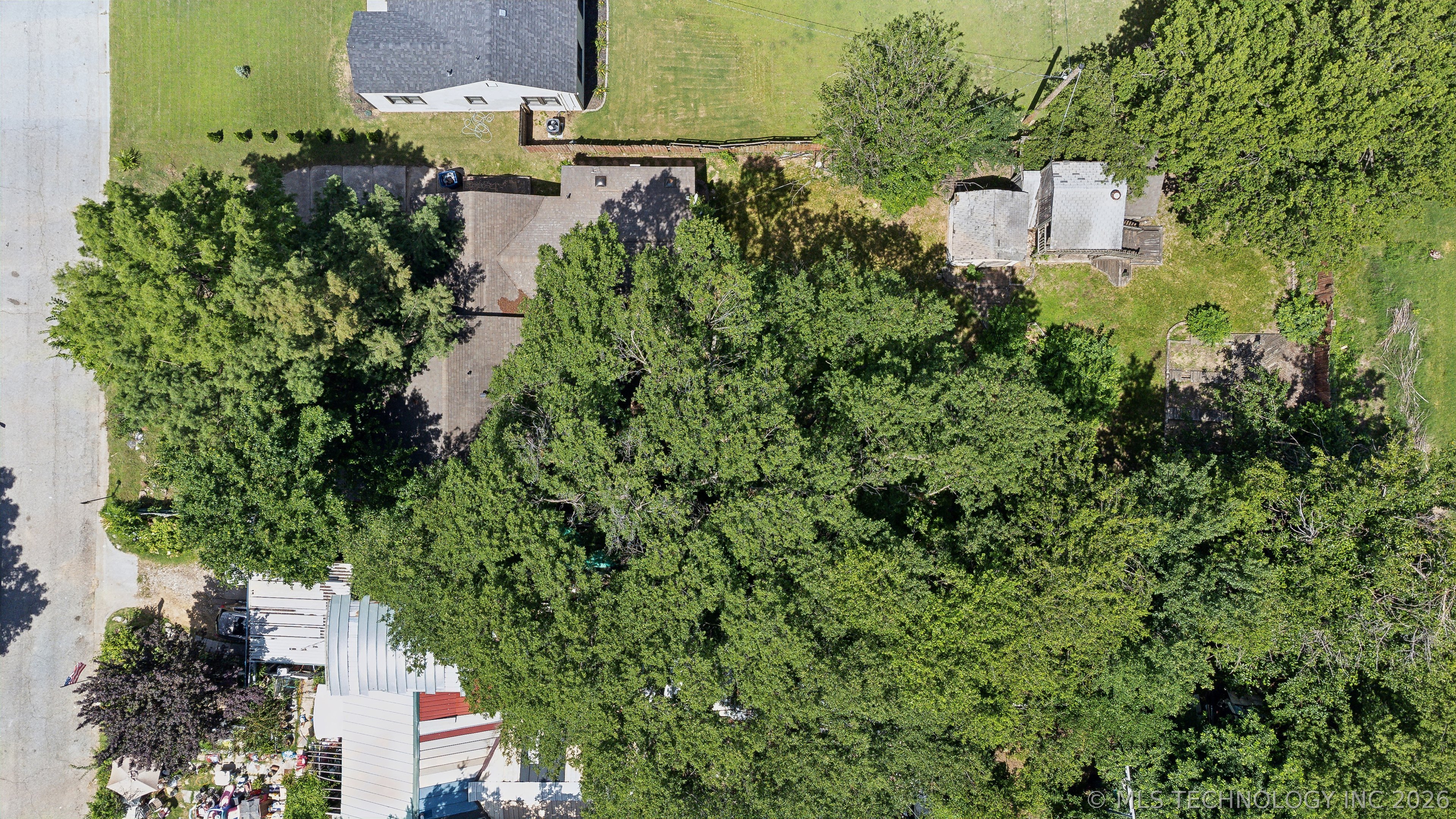 4629 E 14th Place