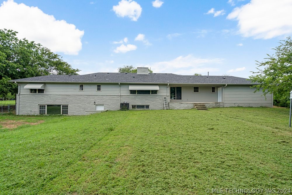 3655 N Louisville Avenue