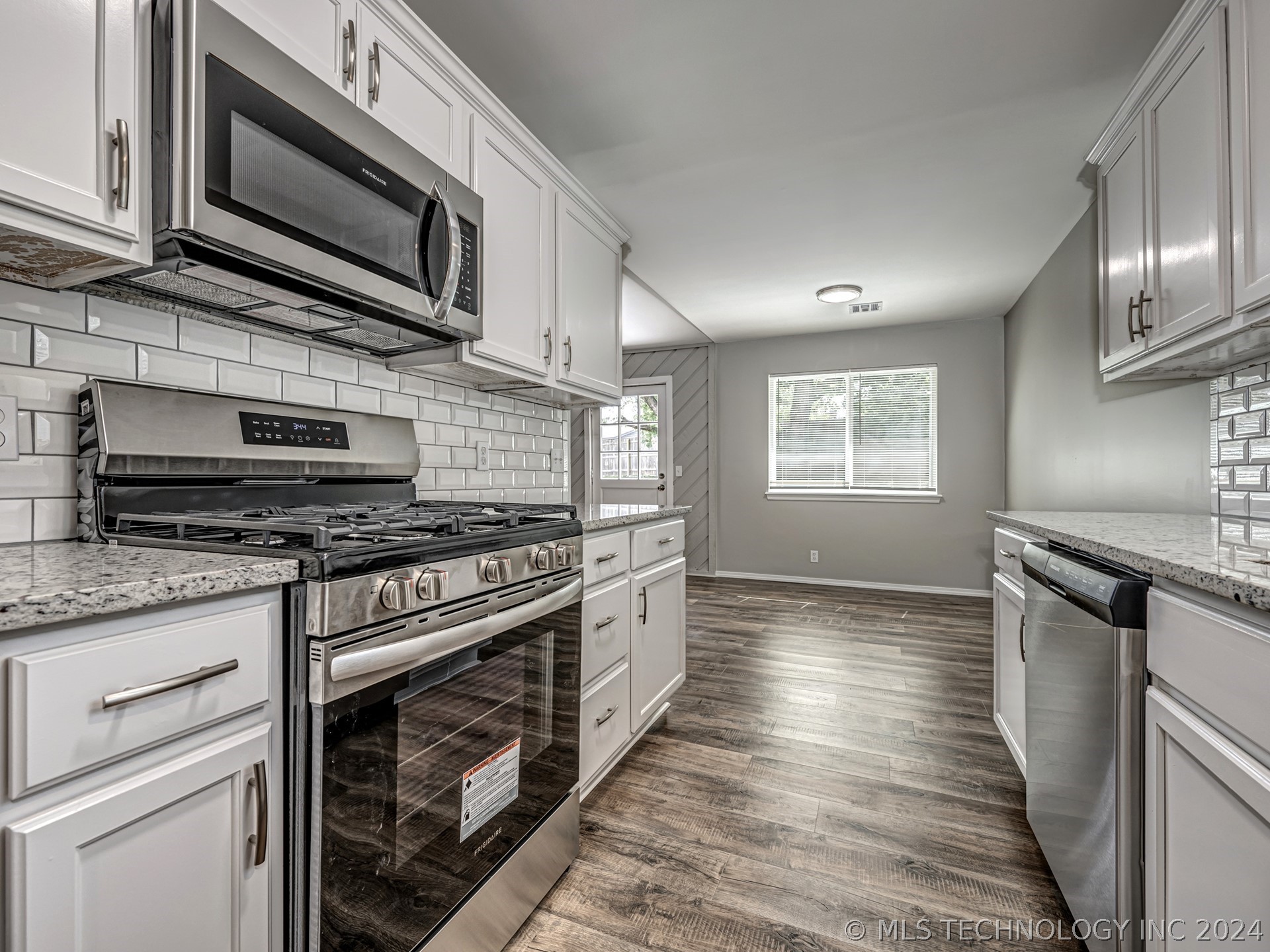 3212 S 140th East Avenue