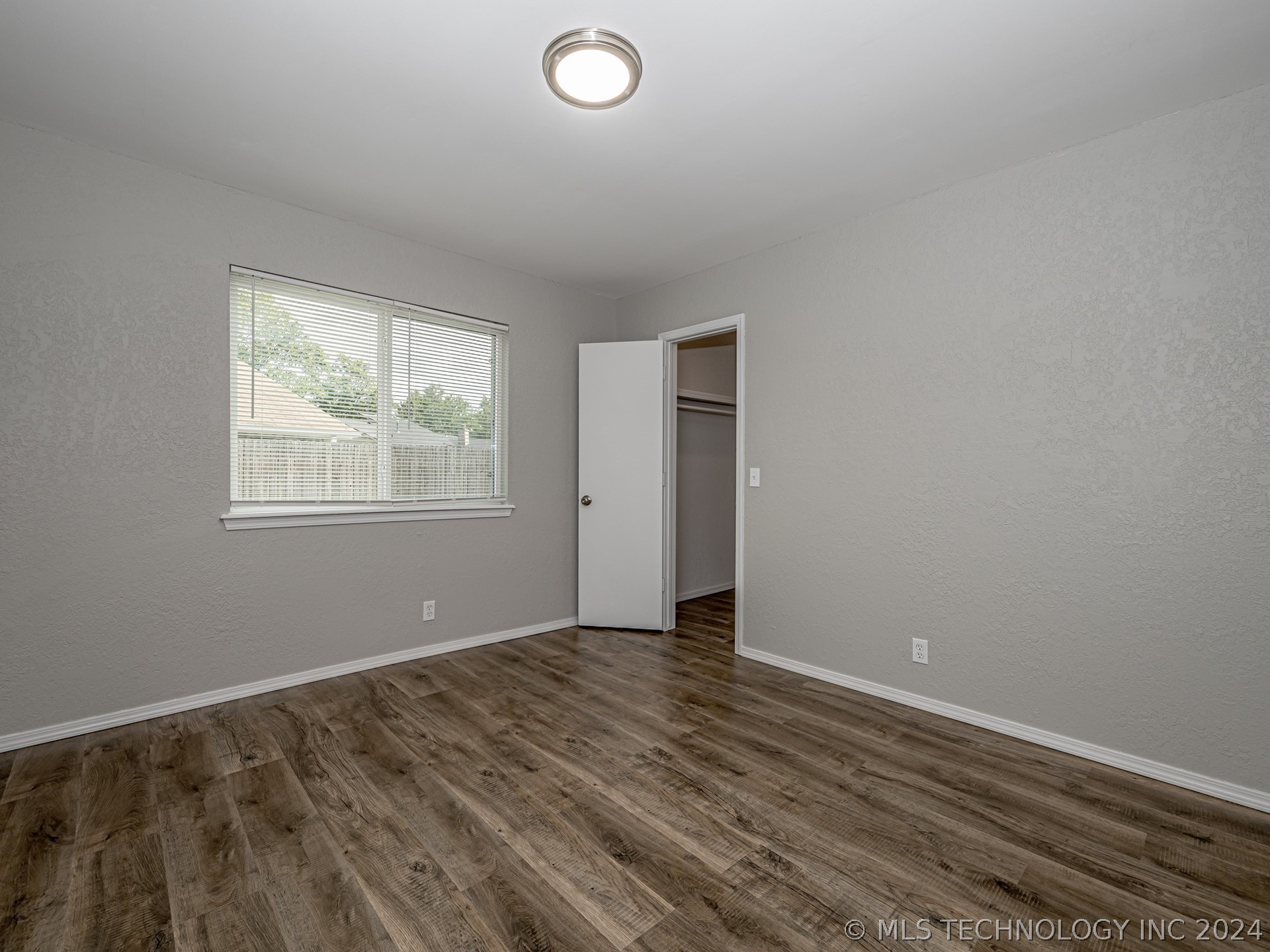 3212 S 140th East Avenue
