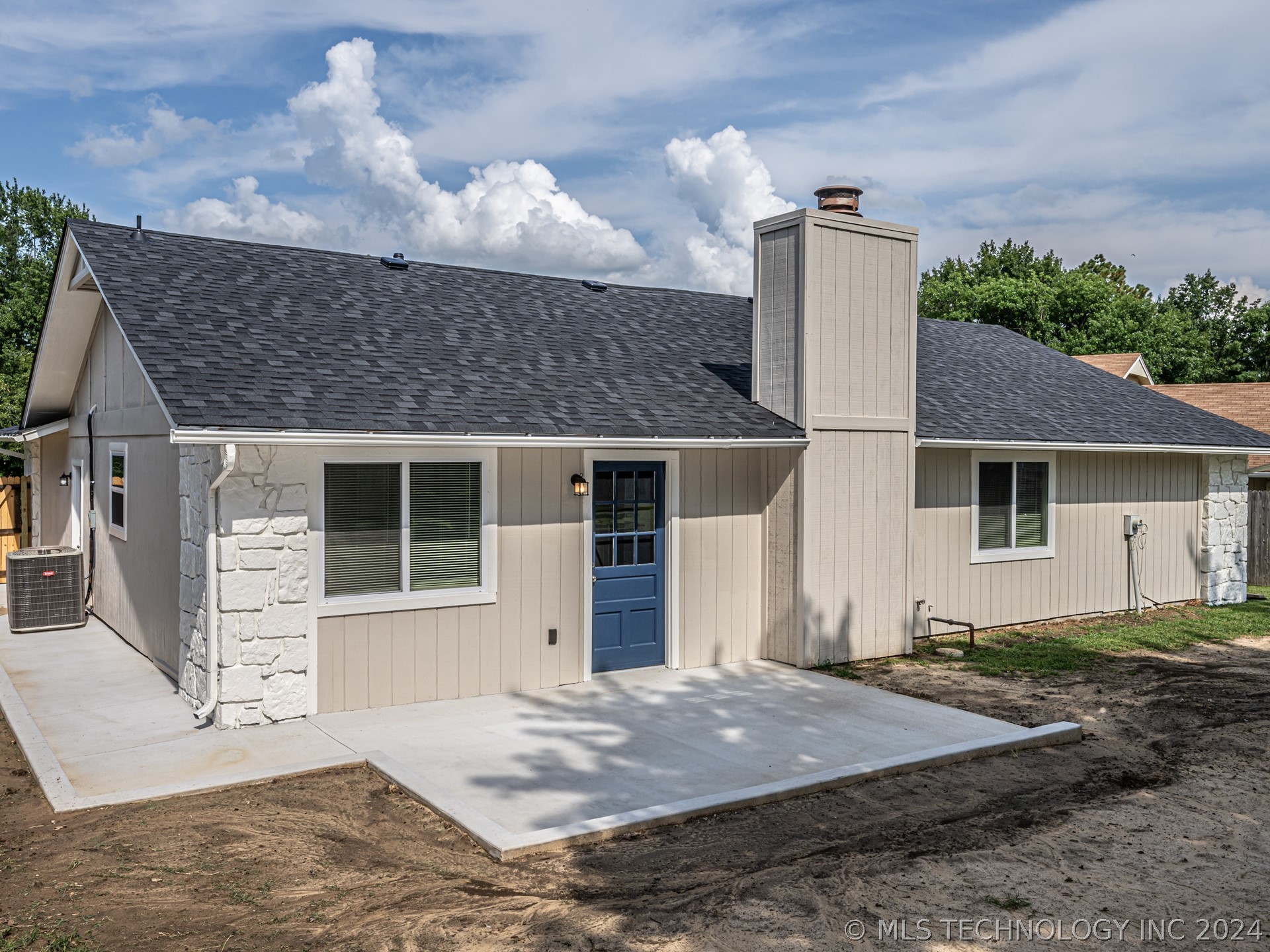 3212 S 140th East Avenue