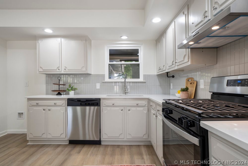 702 W Canton Street