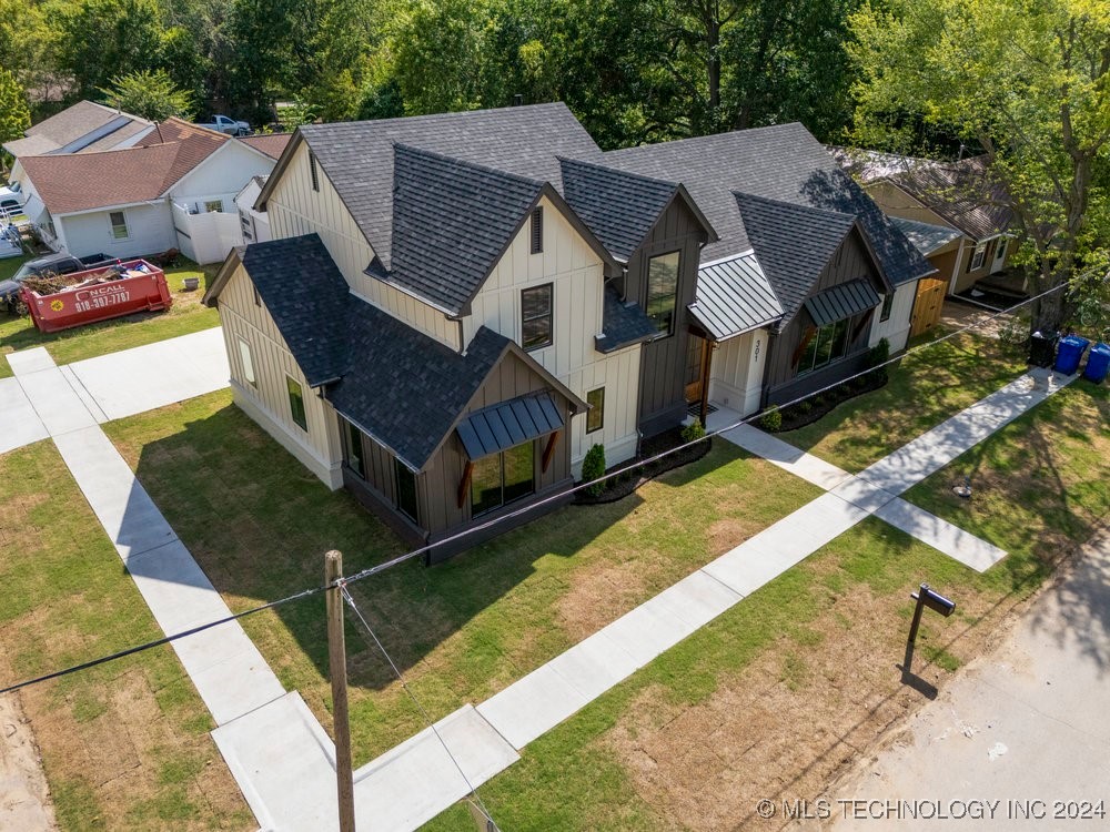 301 W Greely Street