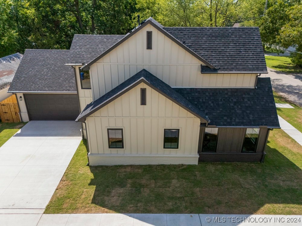 301 W Greely Street