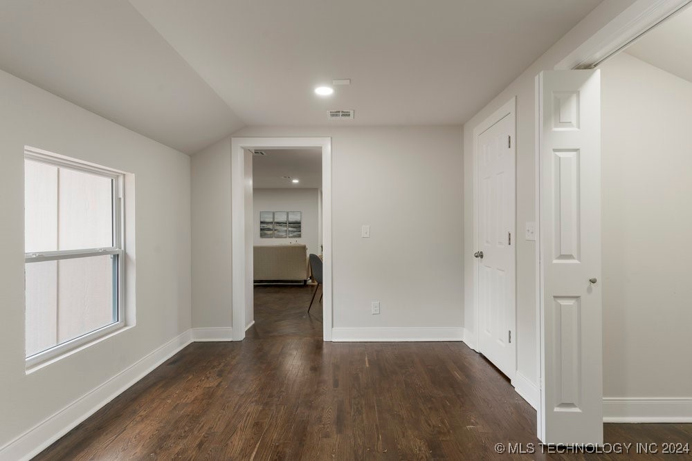 4523 E 4th Place