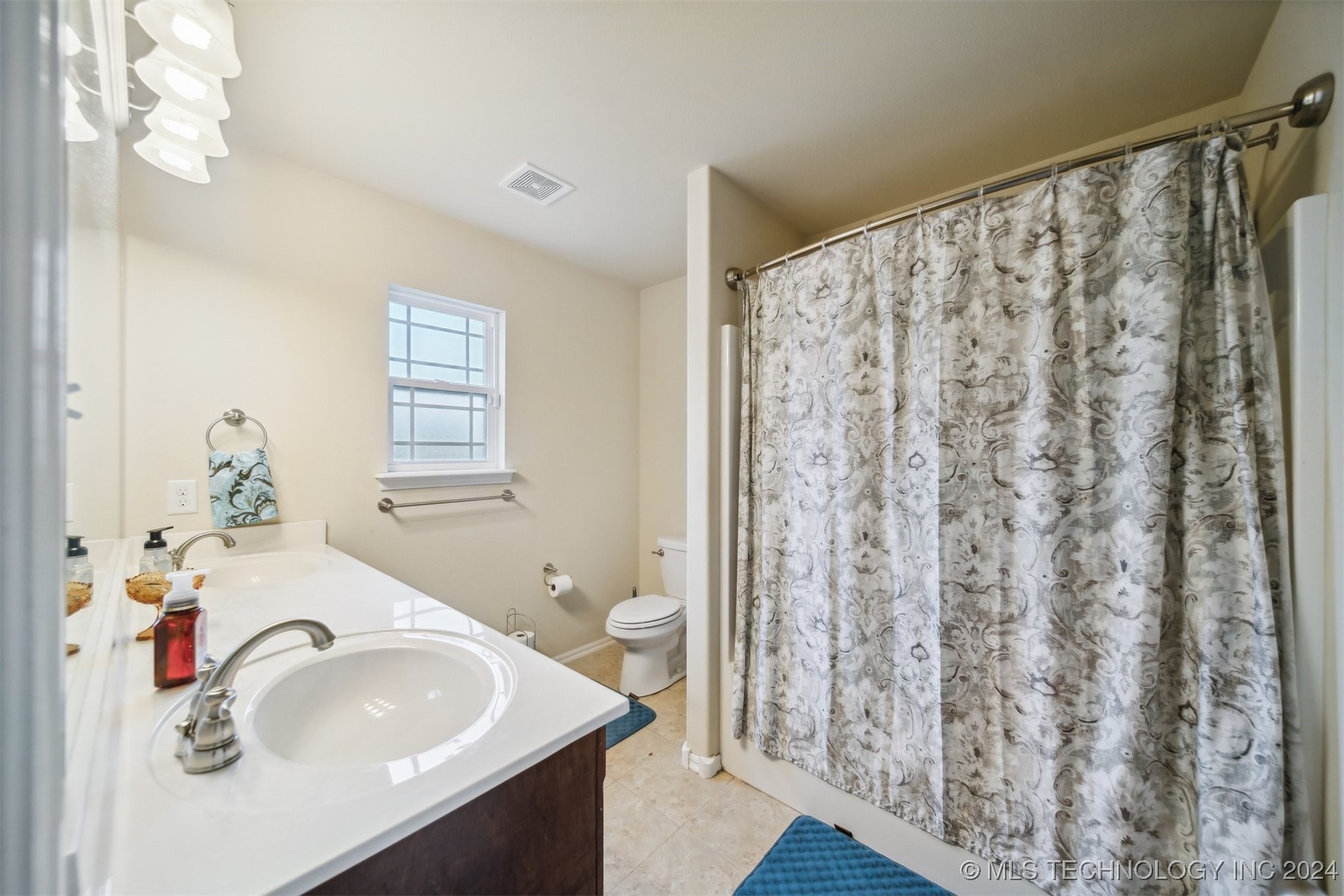 8846 S 256th Place E