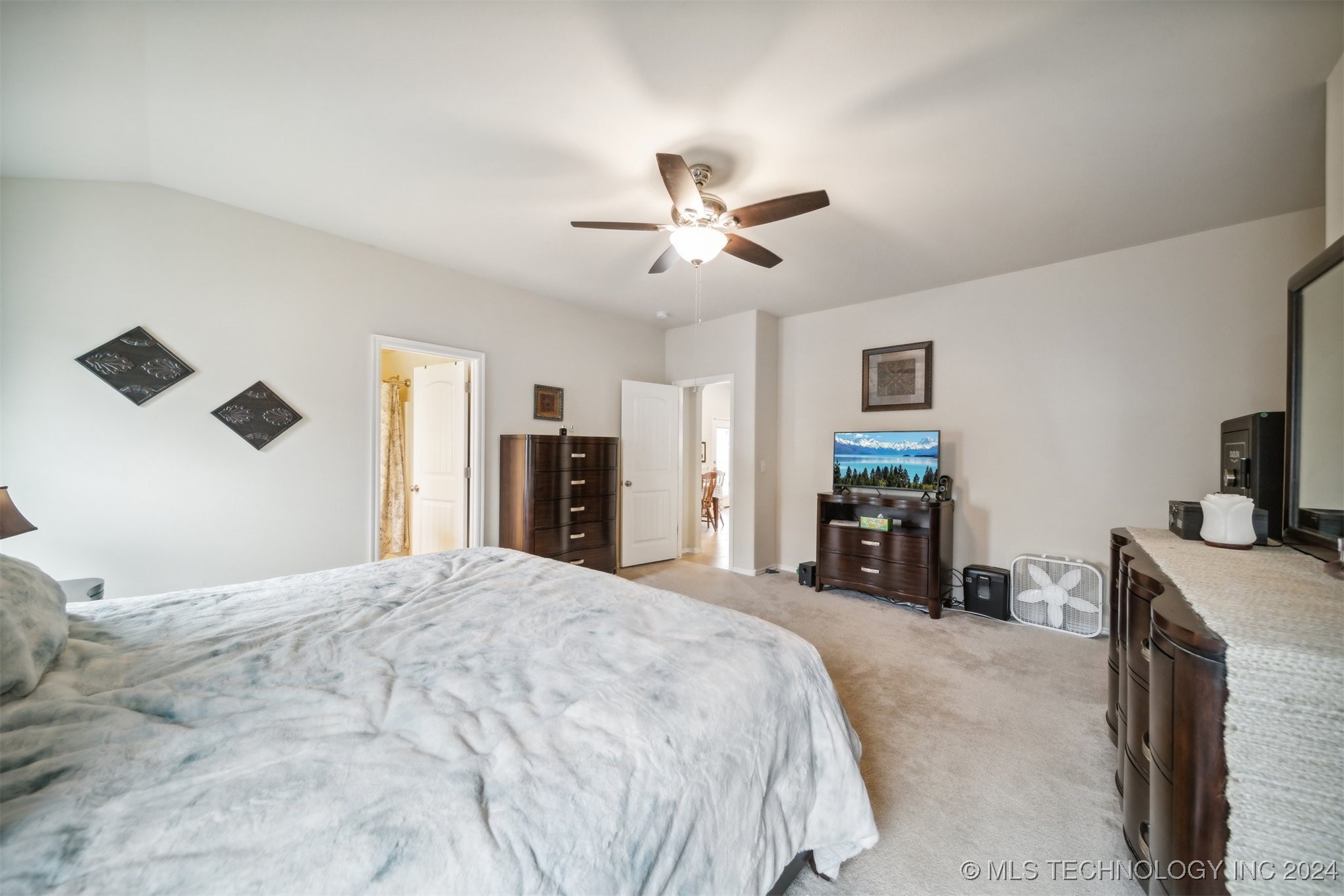 8846 S 256th Place E
