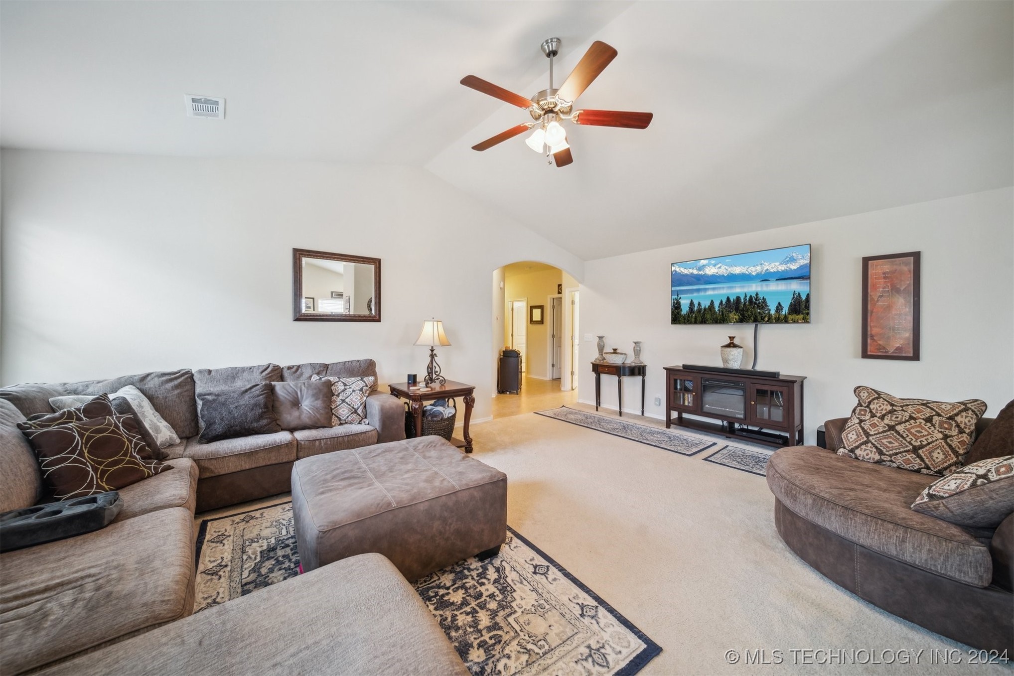 8846 S 256th Place E