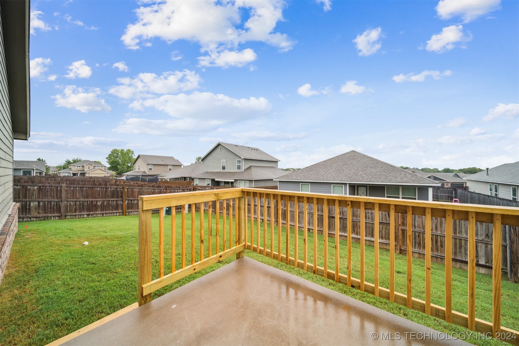 8846 S 256th Place E