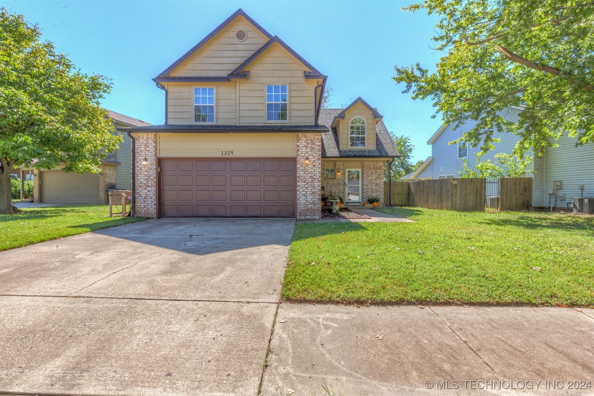 1224 W 112th Drive S