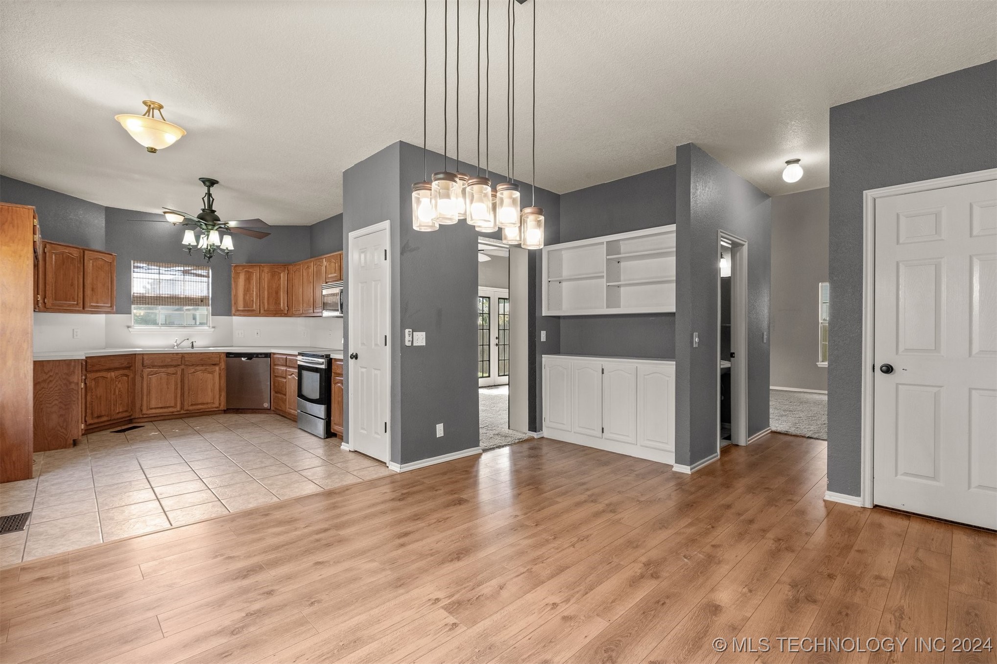 1224 W 112th Drive S