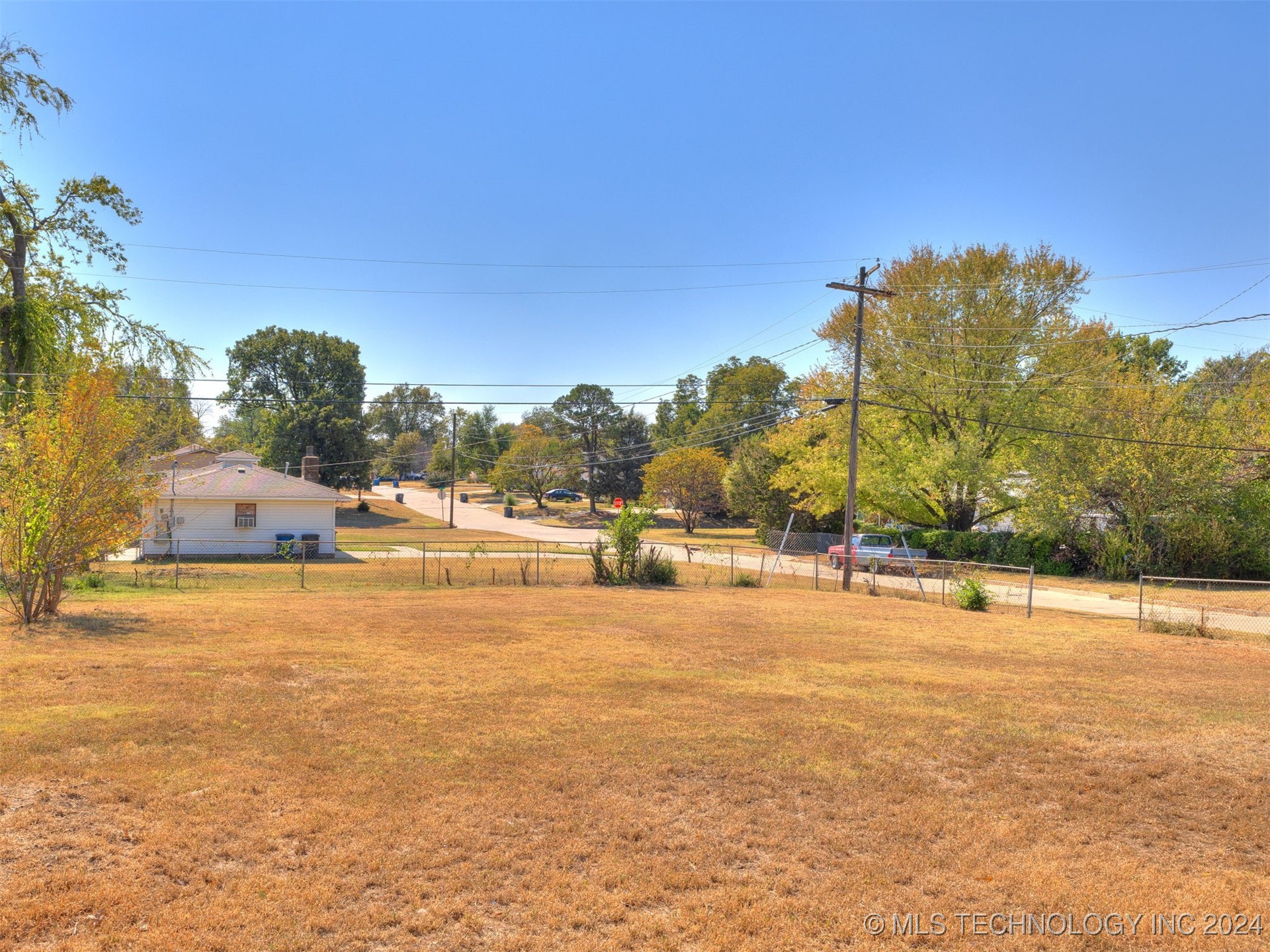 6304 E 4th Place