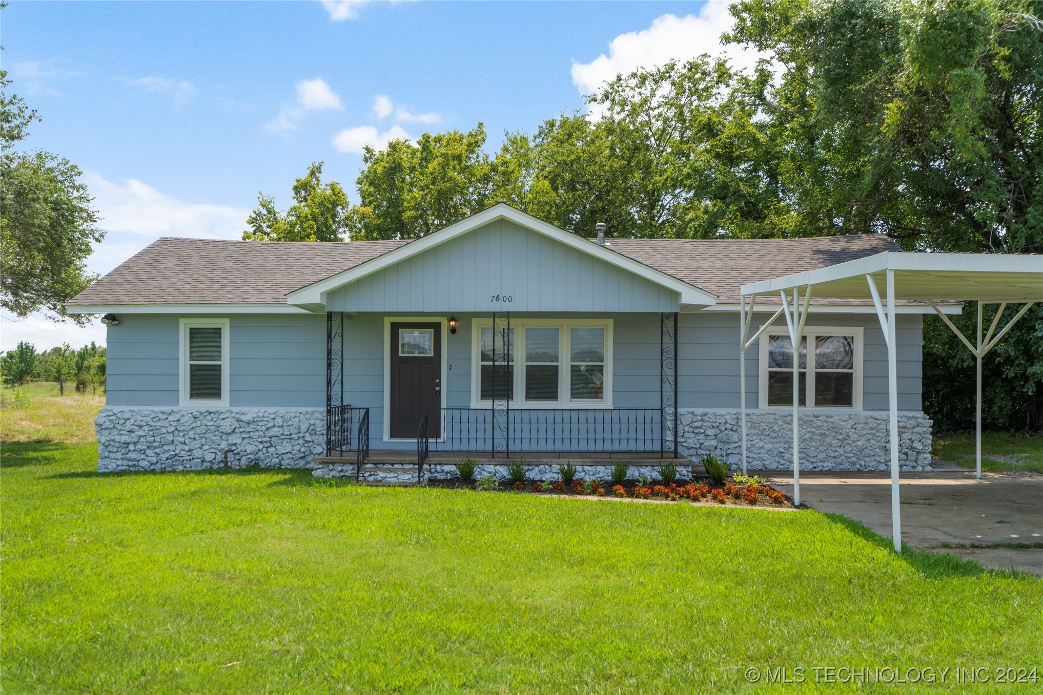7900 E 76th Street North S