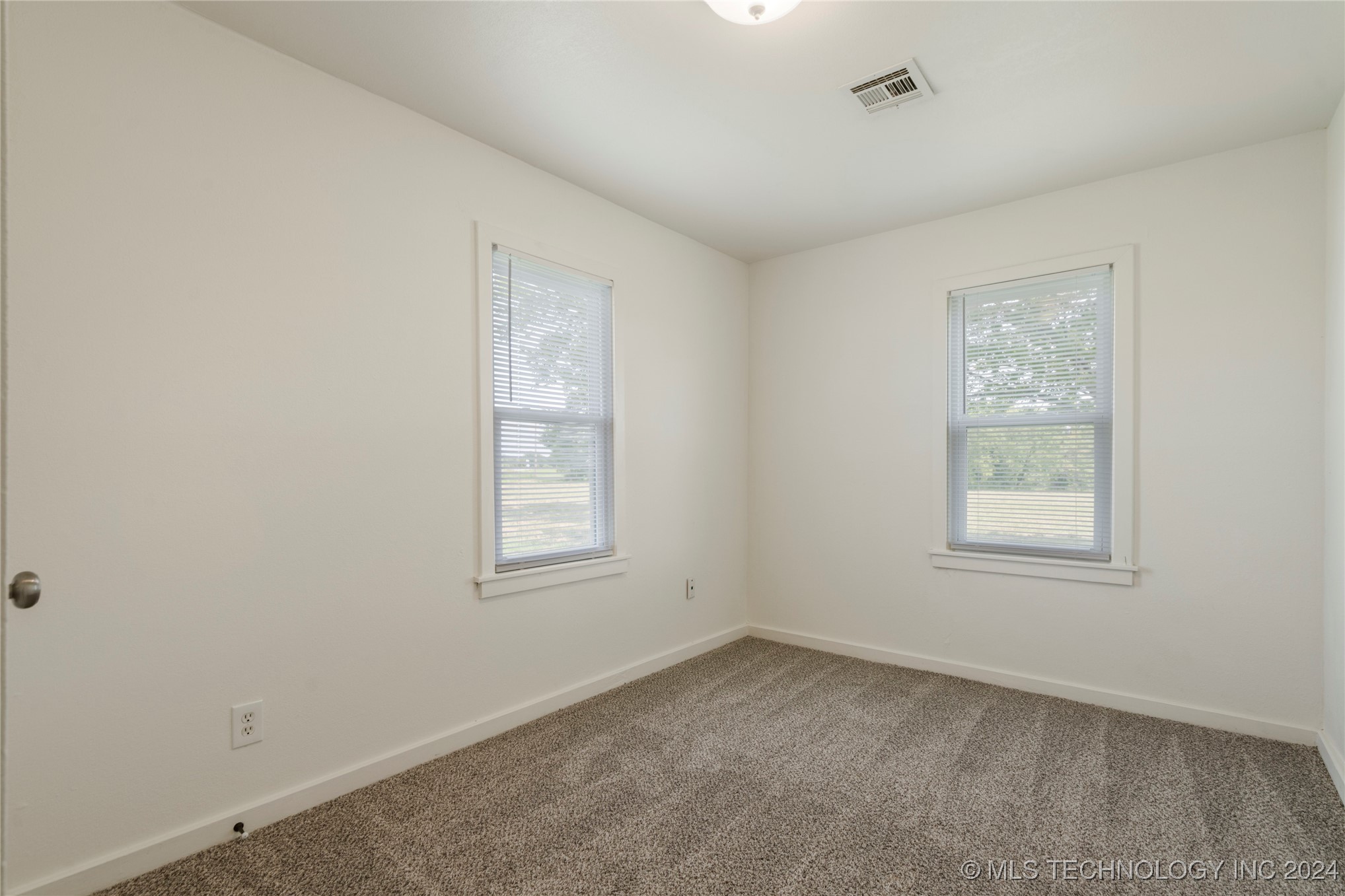 7900 E 76th Street North S