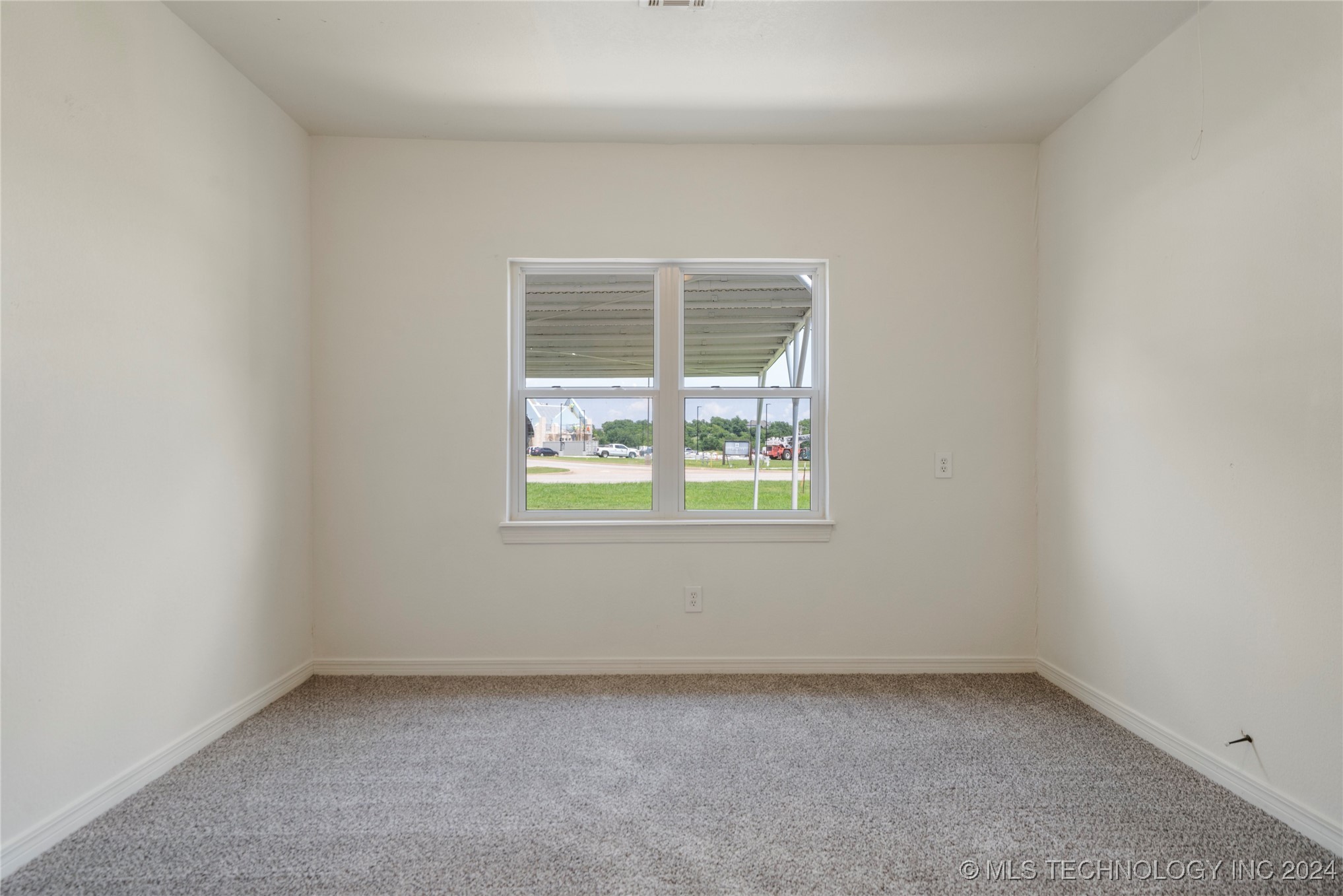7900 E 76th Street North S