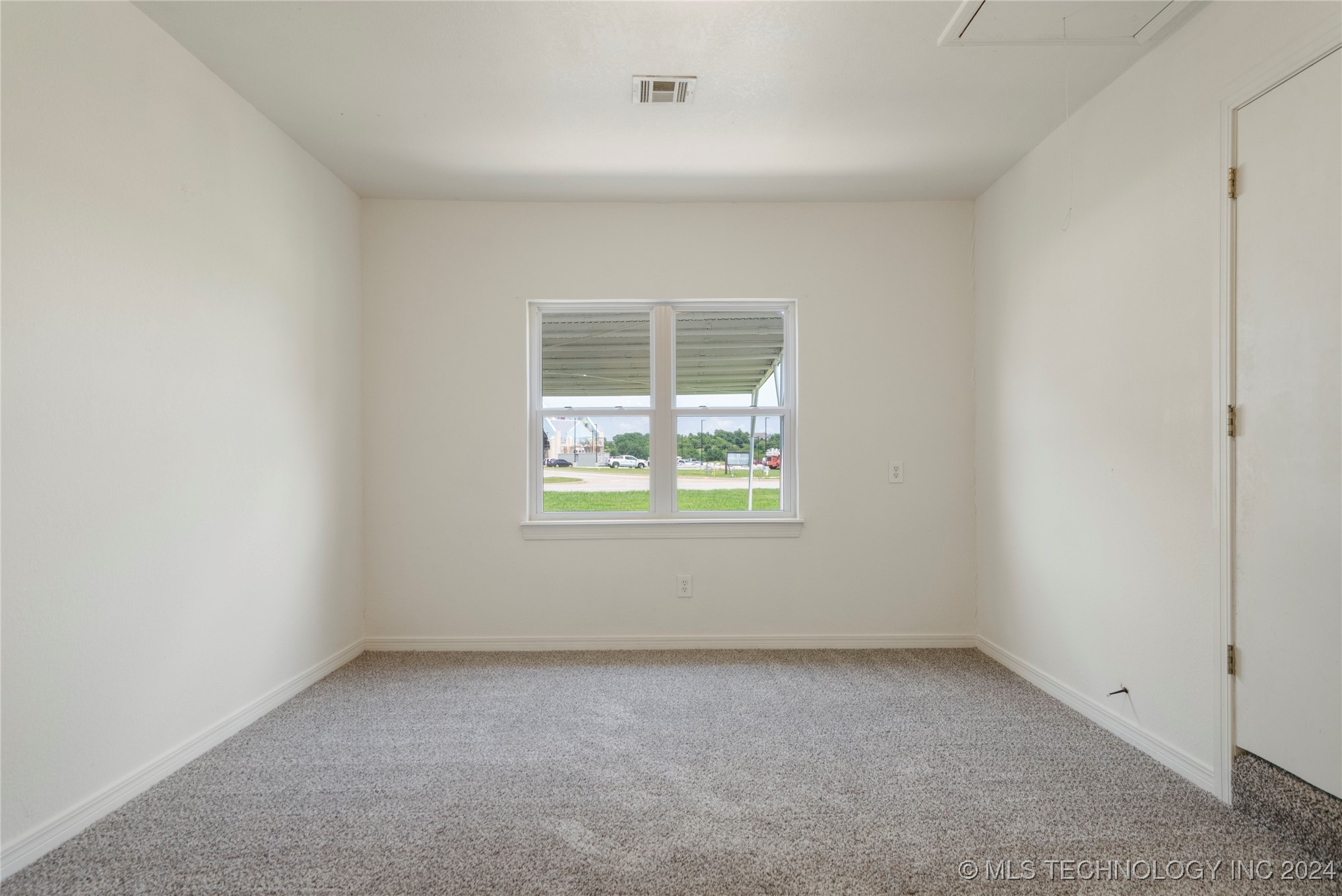 7900 E 76th Street North S