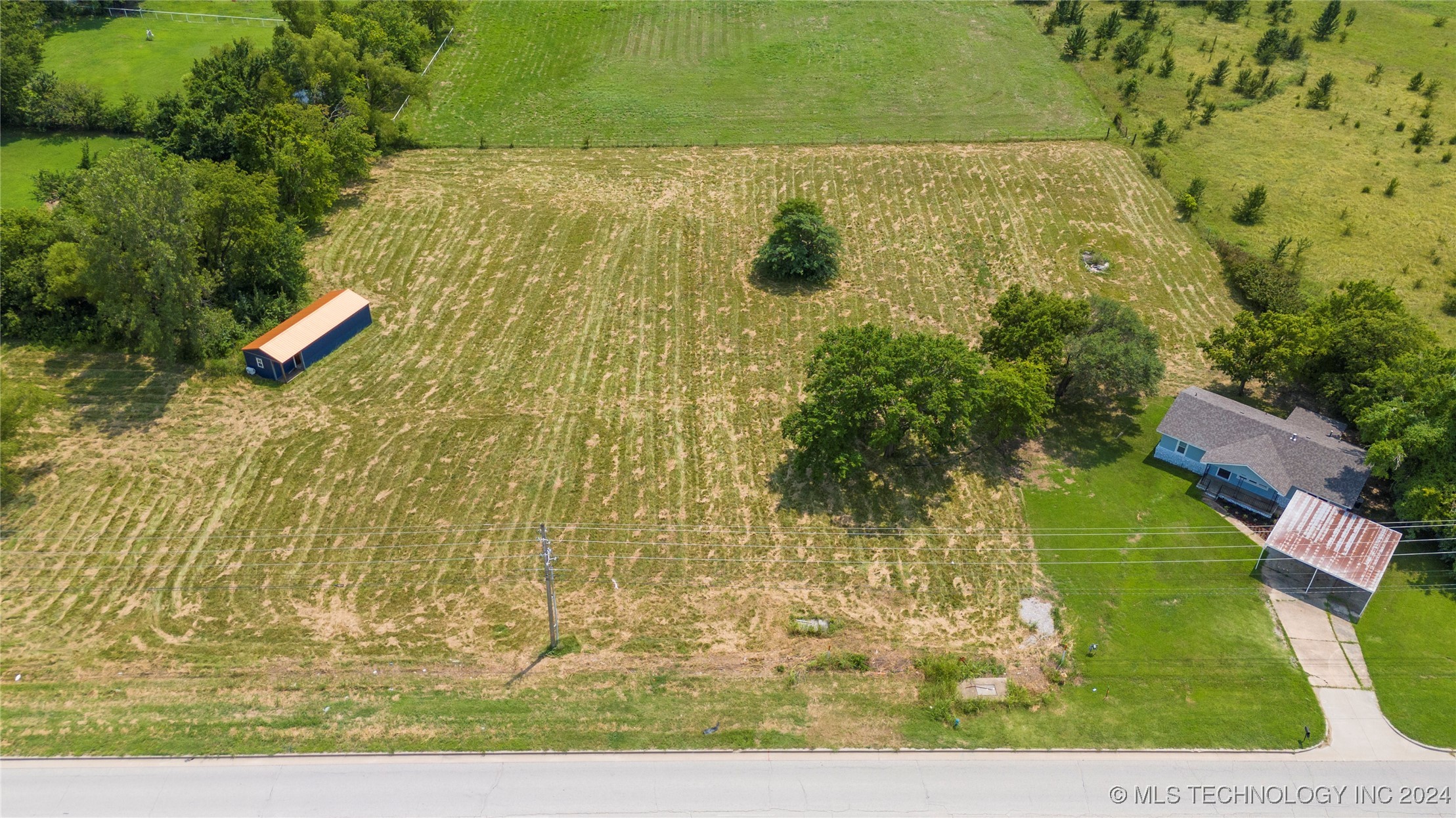 7900 E 76th Street North S