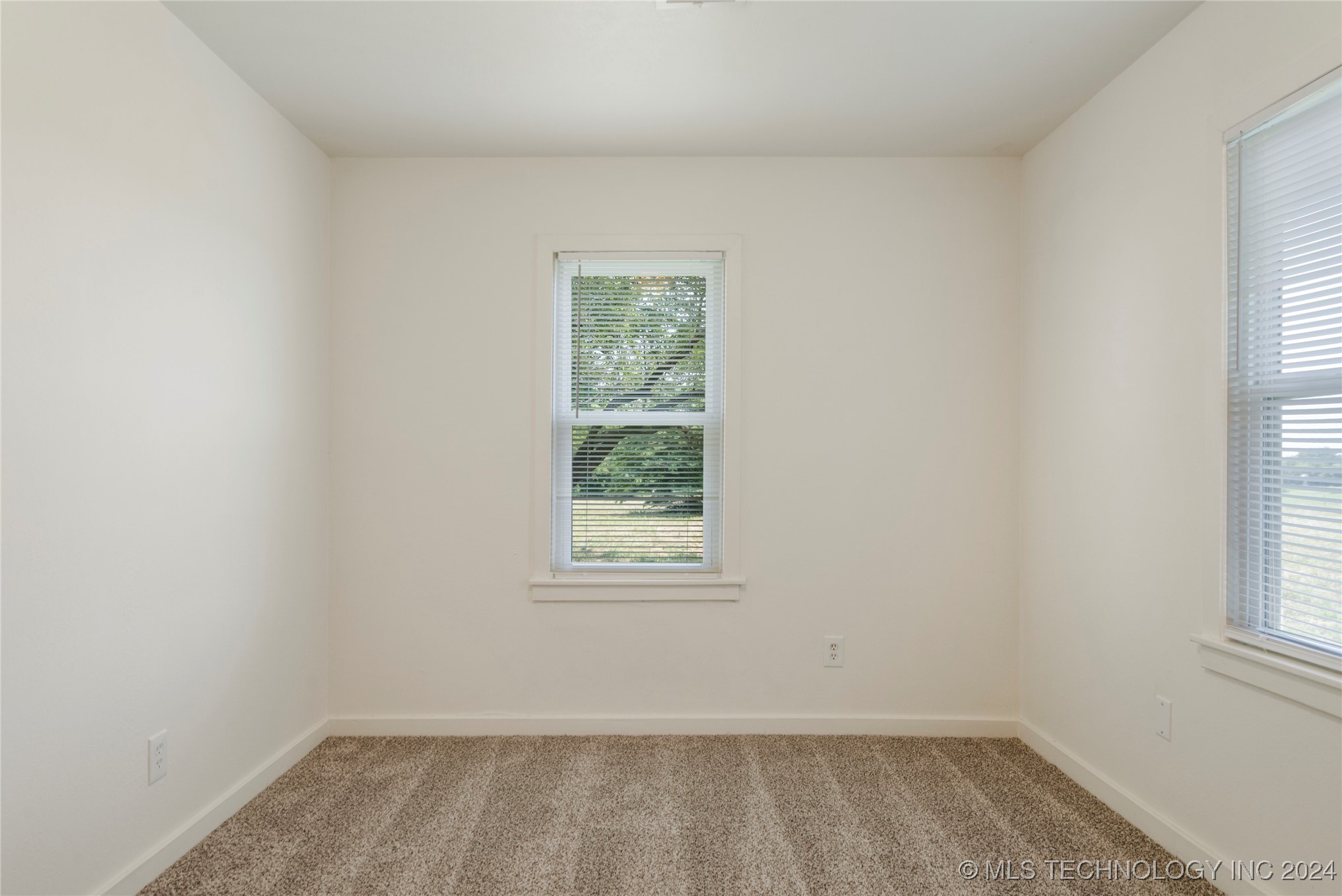 7900 E 76th Street North S