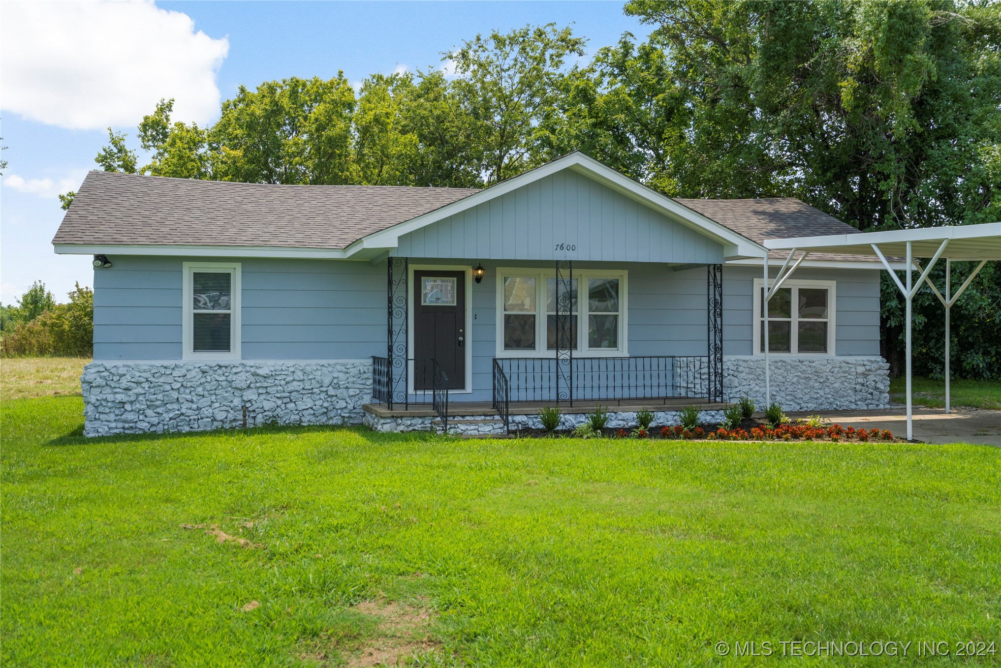 7900 E 76th Street North S