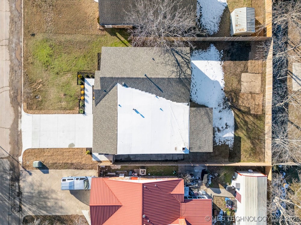 8915 E 50th Street S