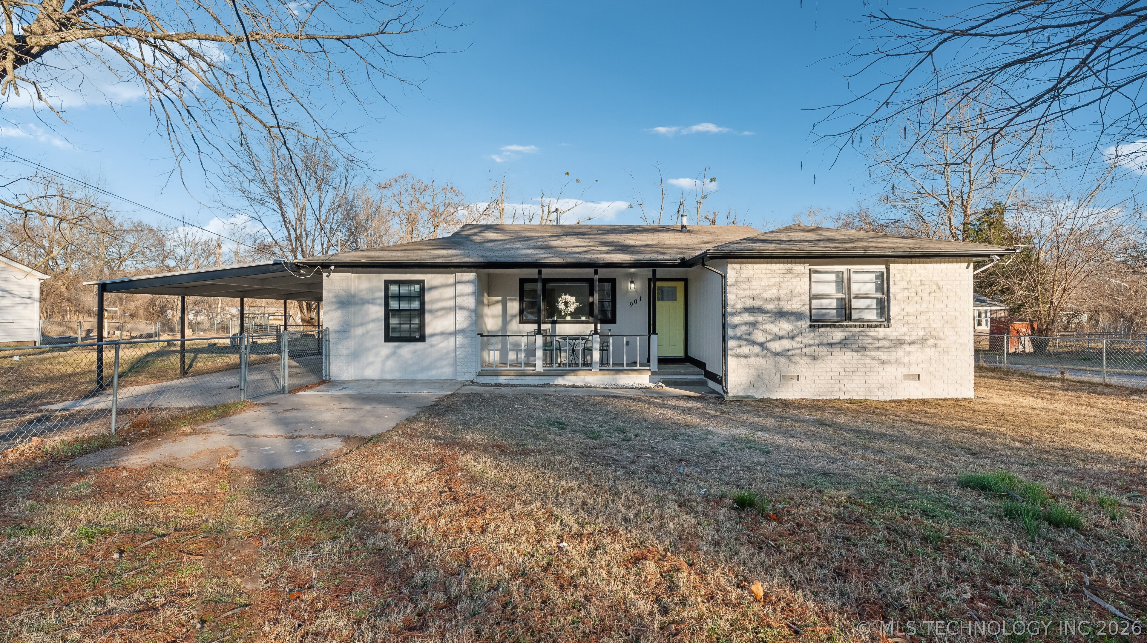 901 Valley Drive