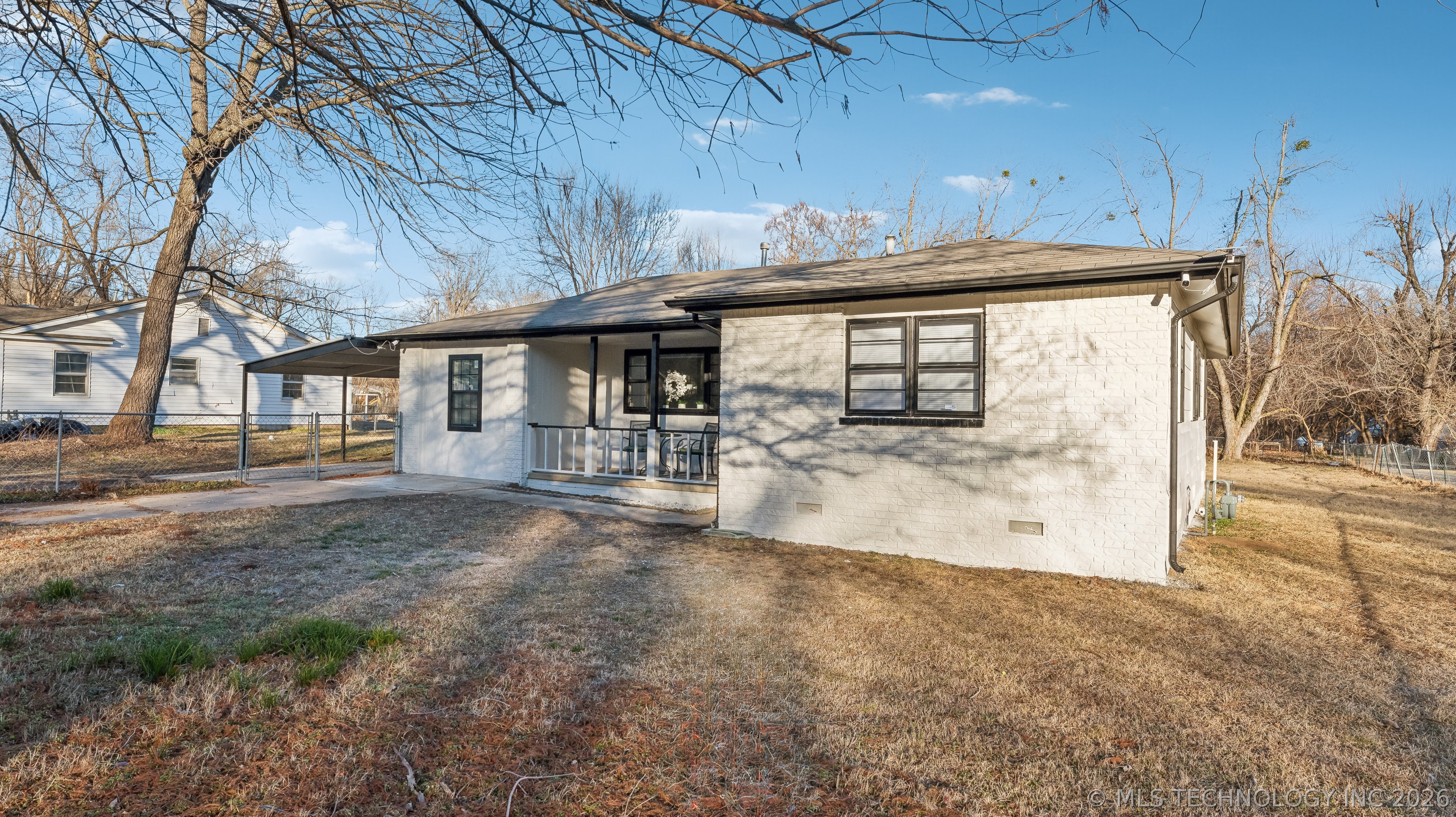 901 Valley Drive
