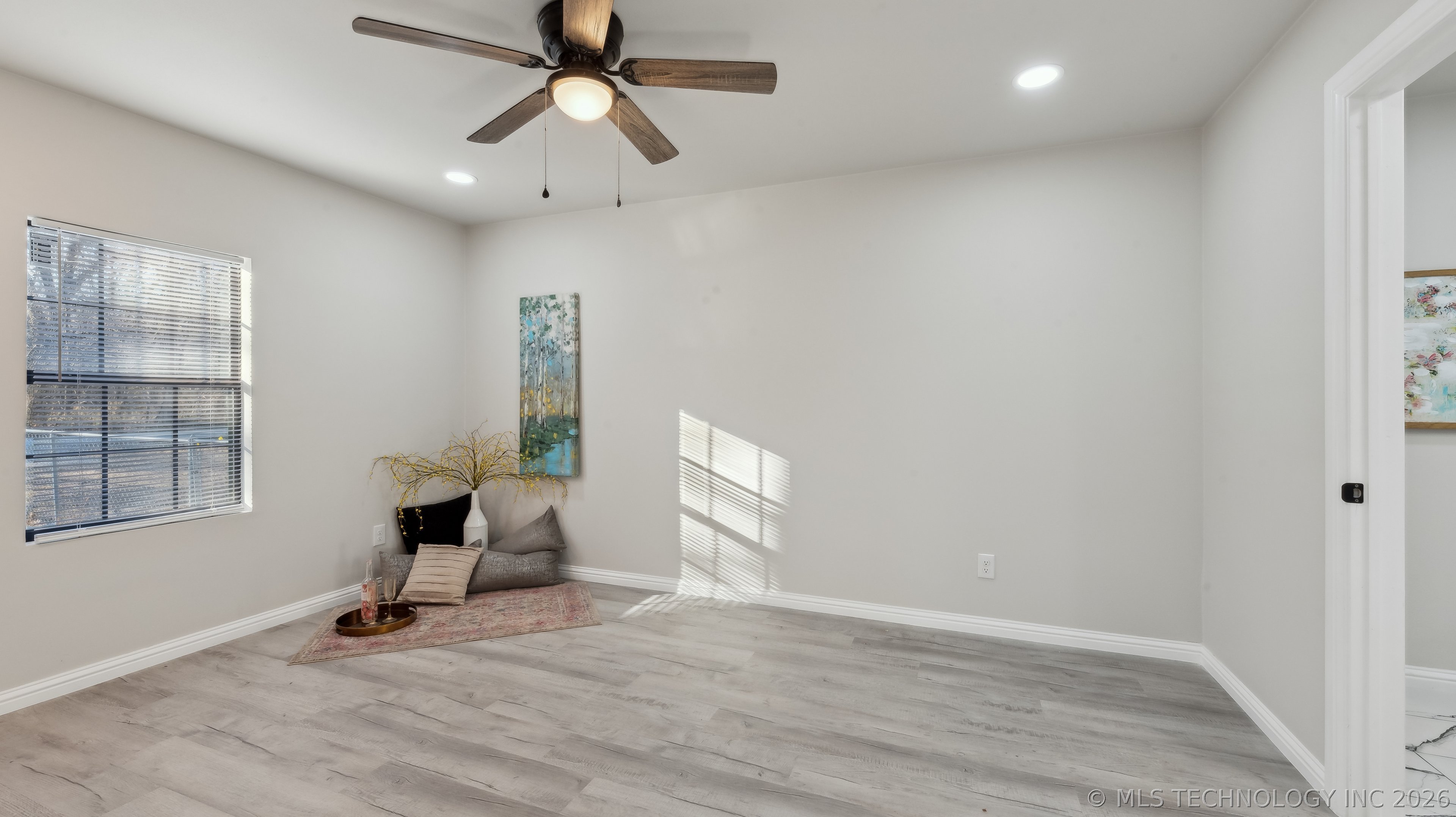 901 Valley Drive