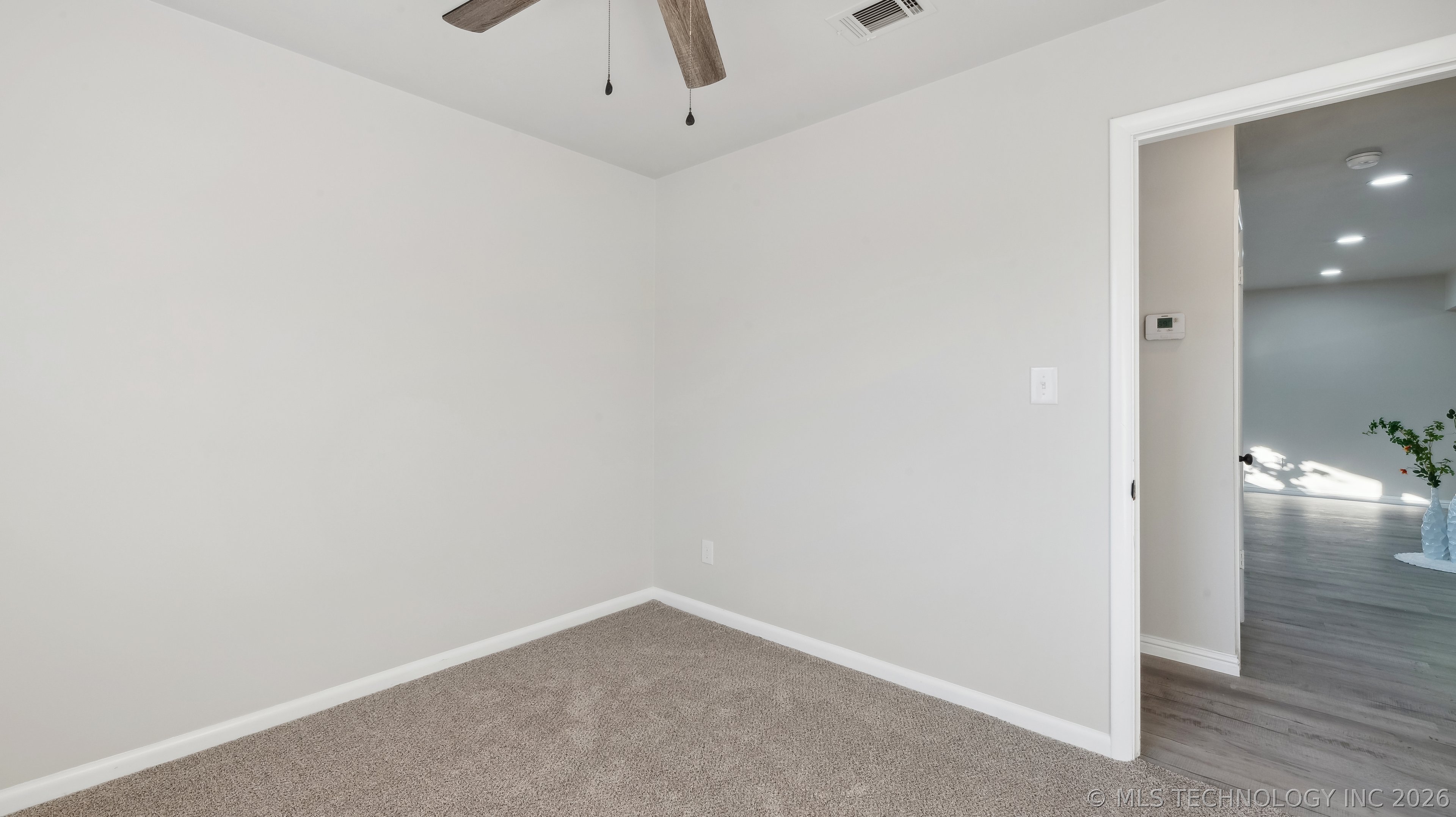 901 Valley Drive
