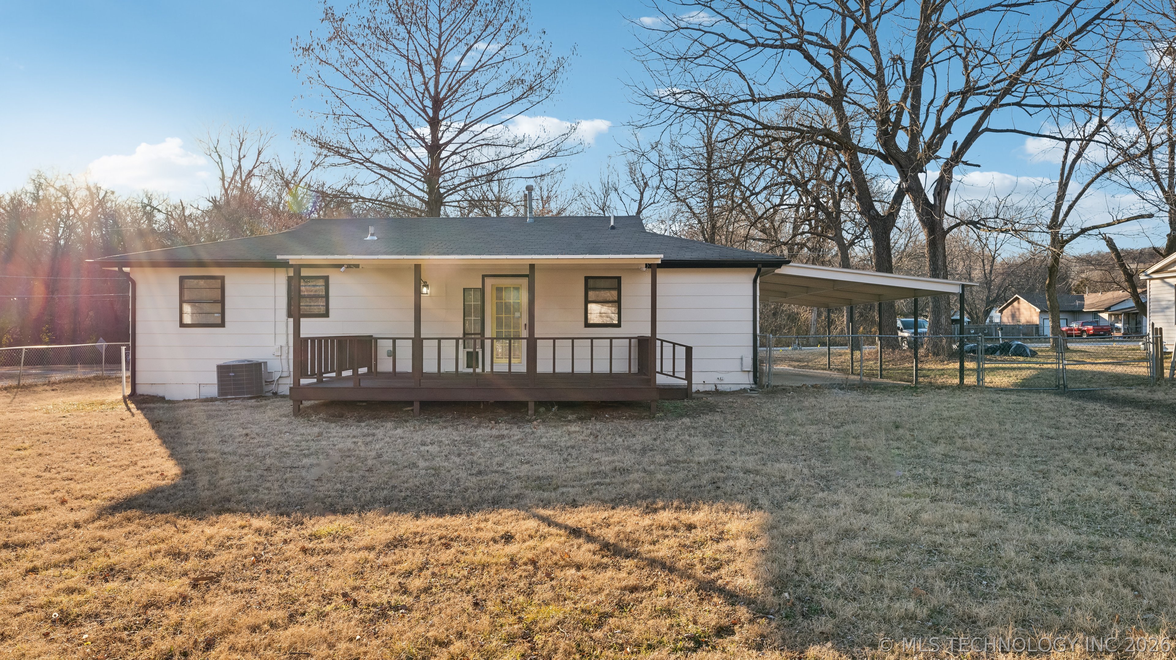 901 Valley Drive