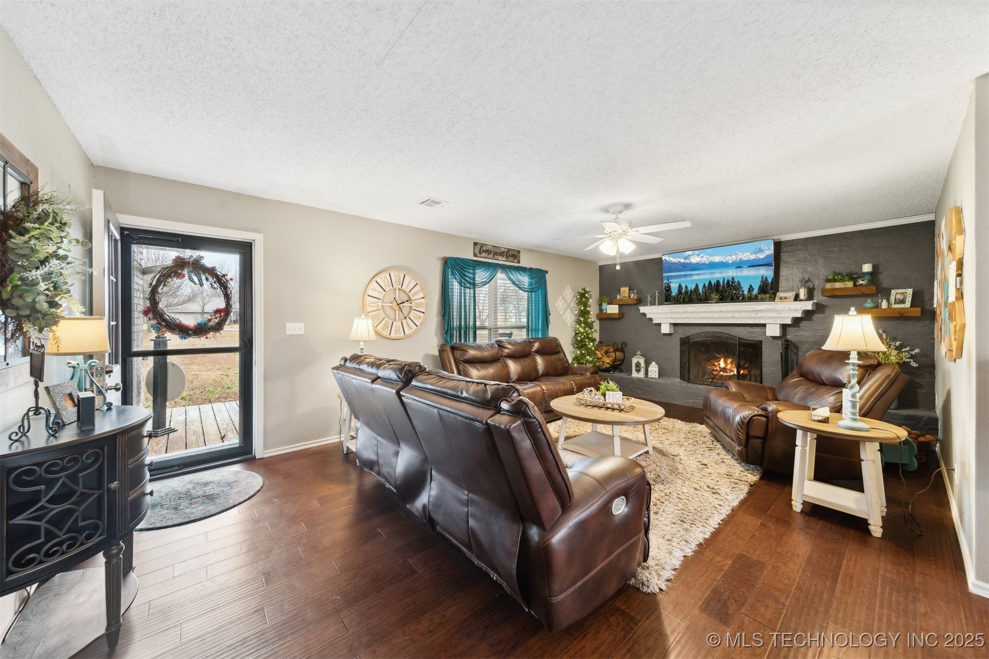 9381 Crestwood Drive