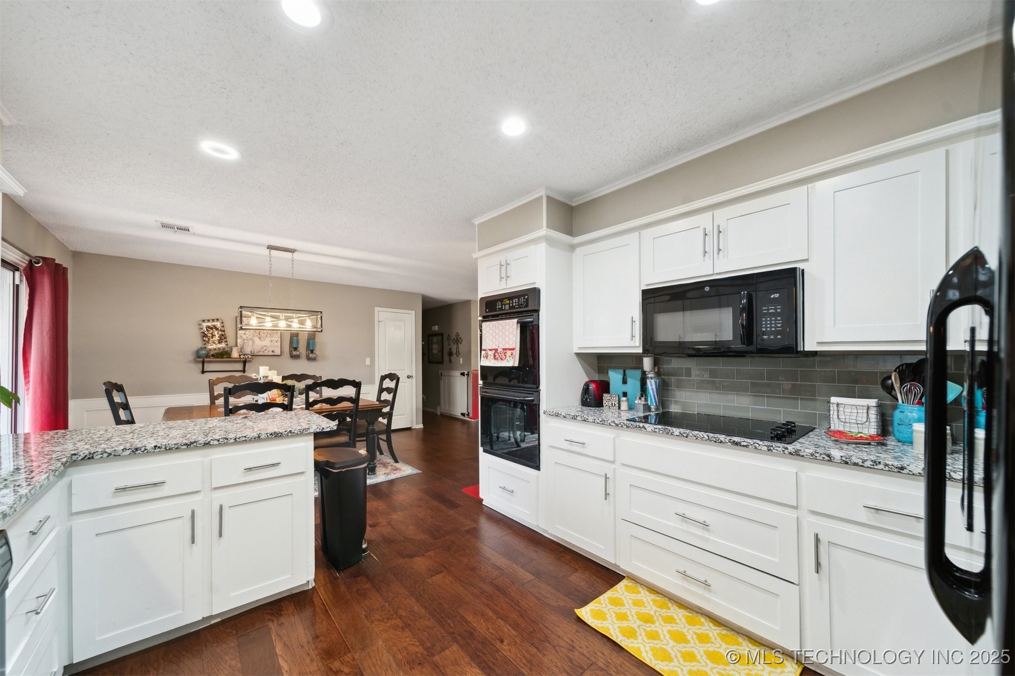 9381 Crestwood Drive