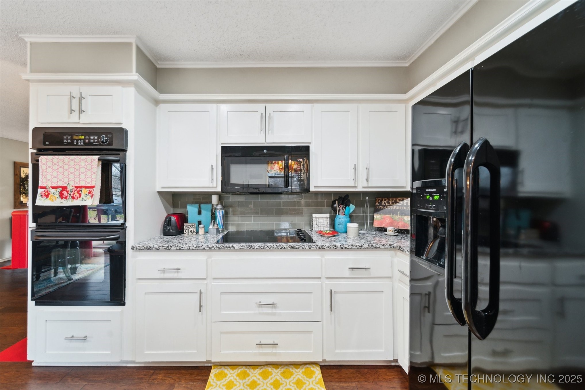 9381 Crestwood Drive