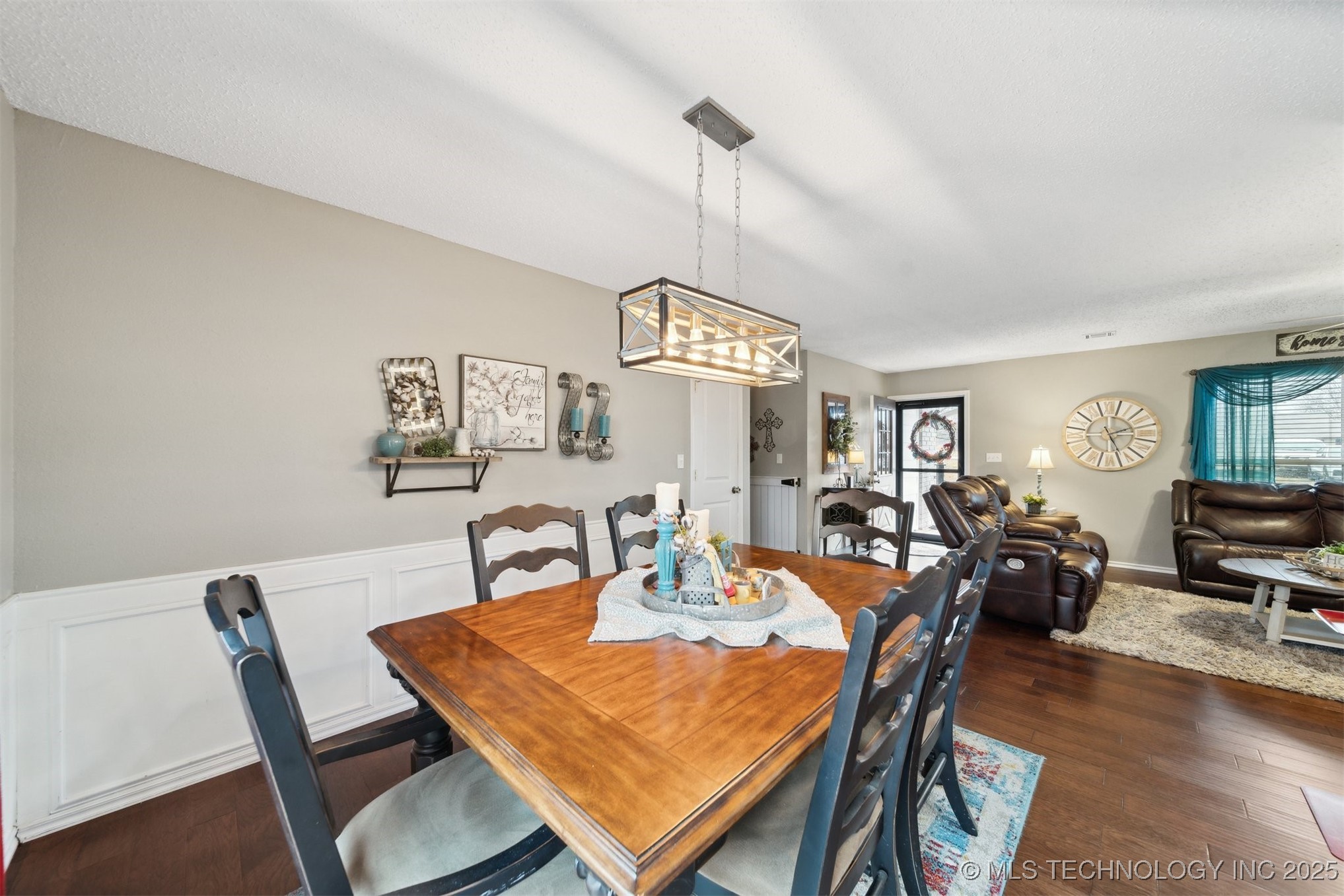 9381 Crestwood Drive