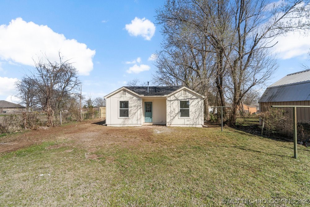 3912 S Walnut Creek Drive