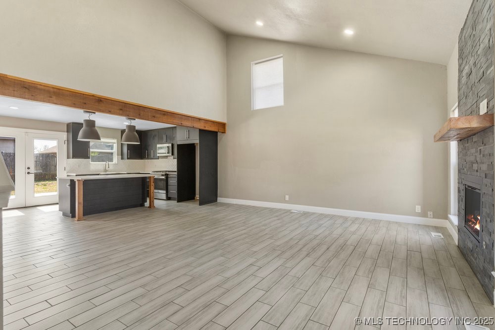 1064 E 137th Street