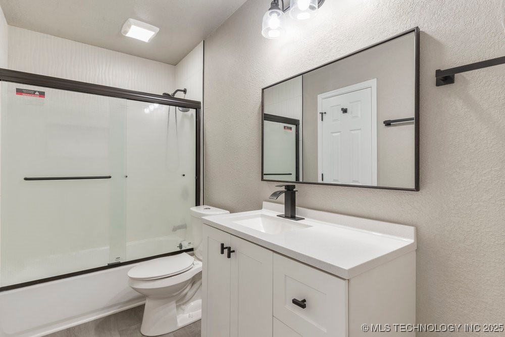1064 E 137th Street