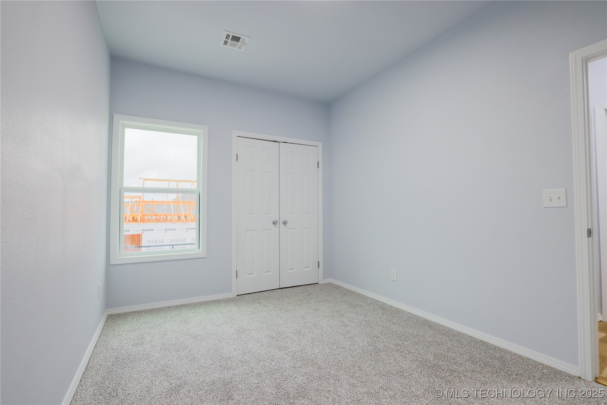 425 E 48th Court