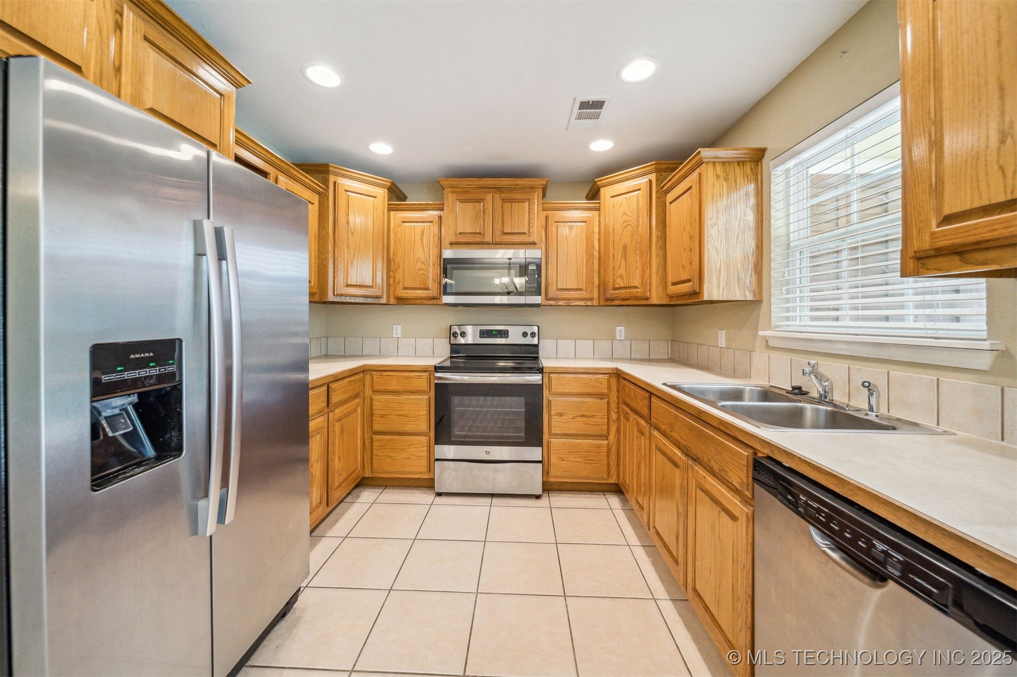 539 W Cherokee Street