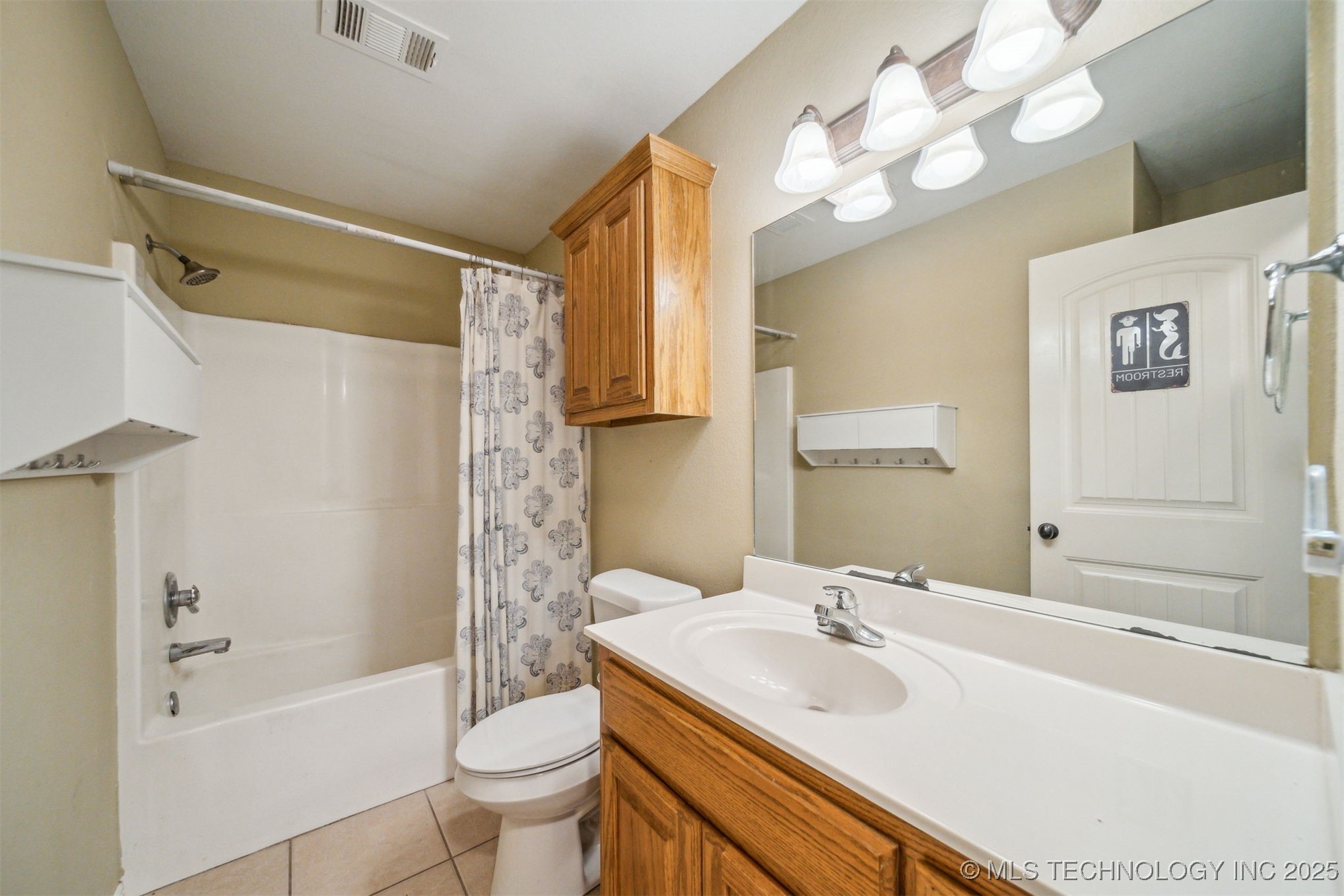 539 W Cherokee Street
