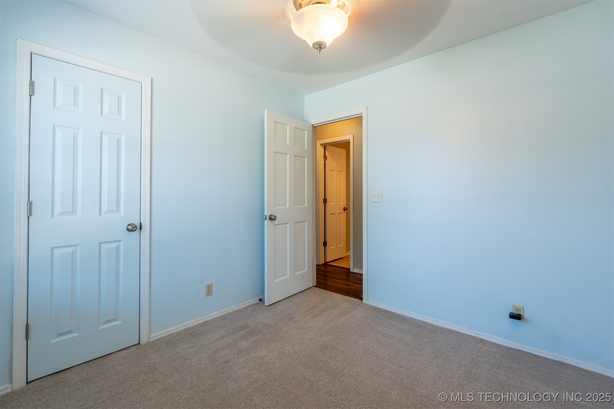 1605 W Montgomery Street