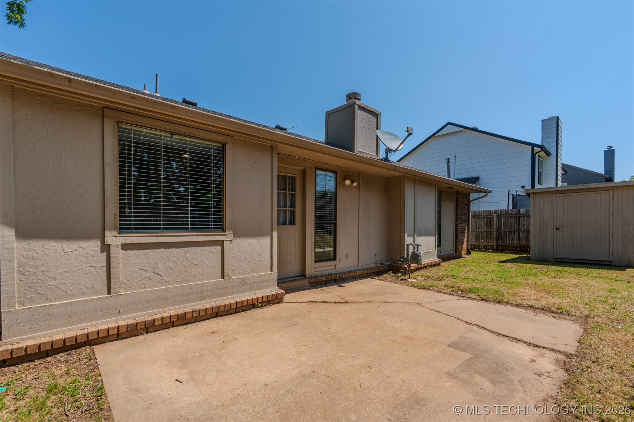 1605 W Montgomery Street