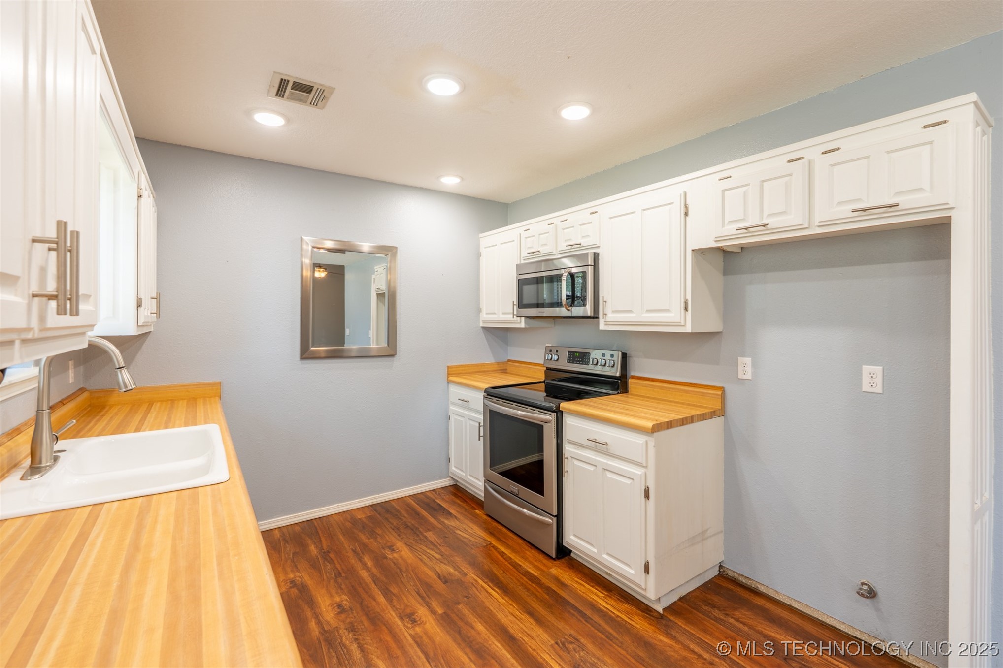 1605 W Montgomery Street