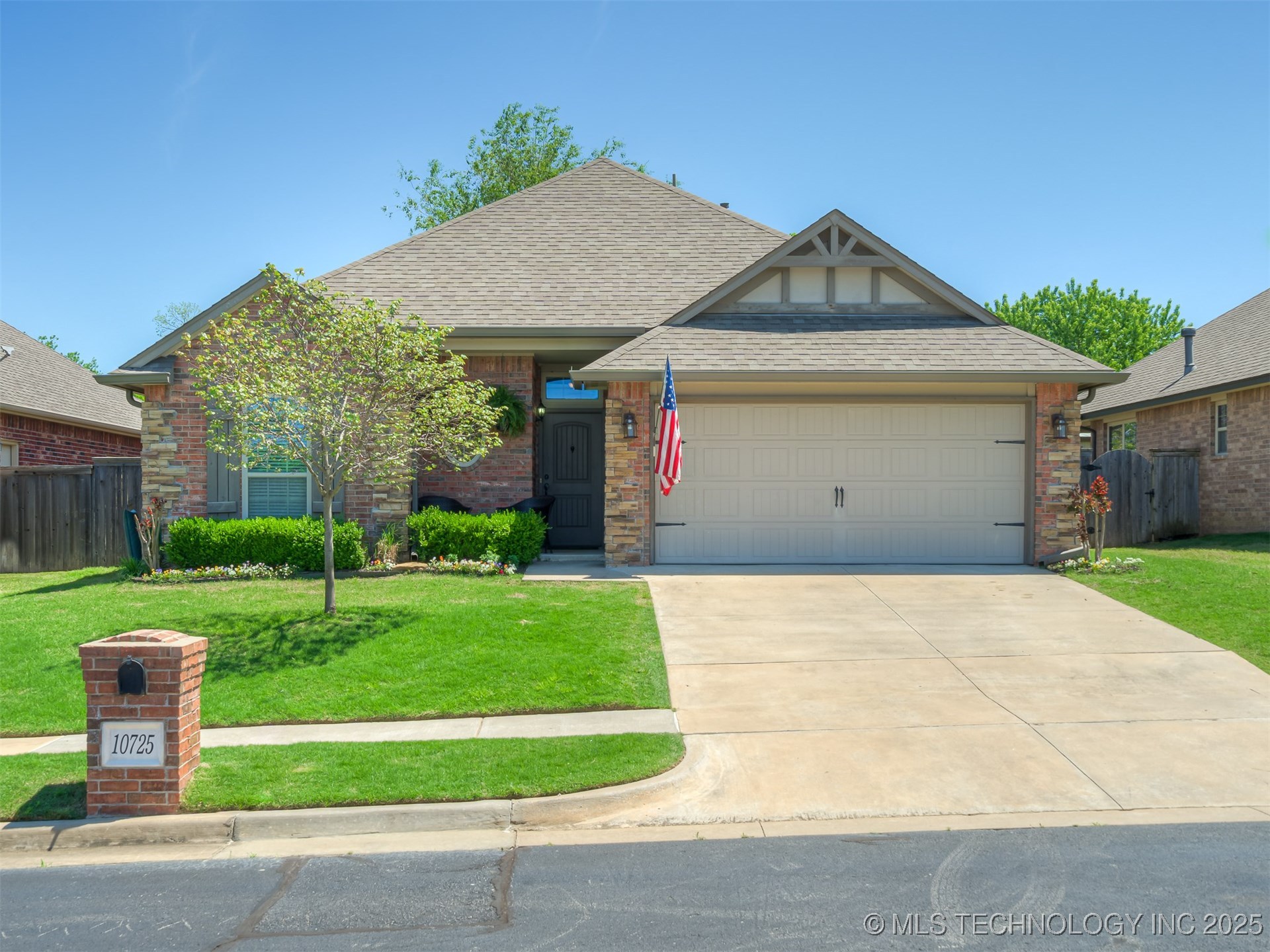 10725 Masters Circle