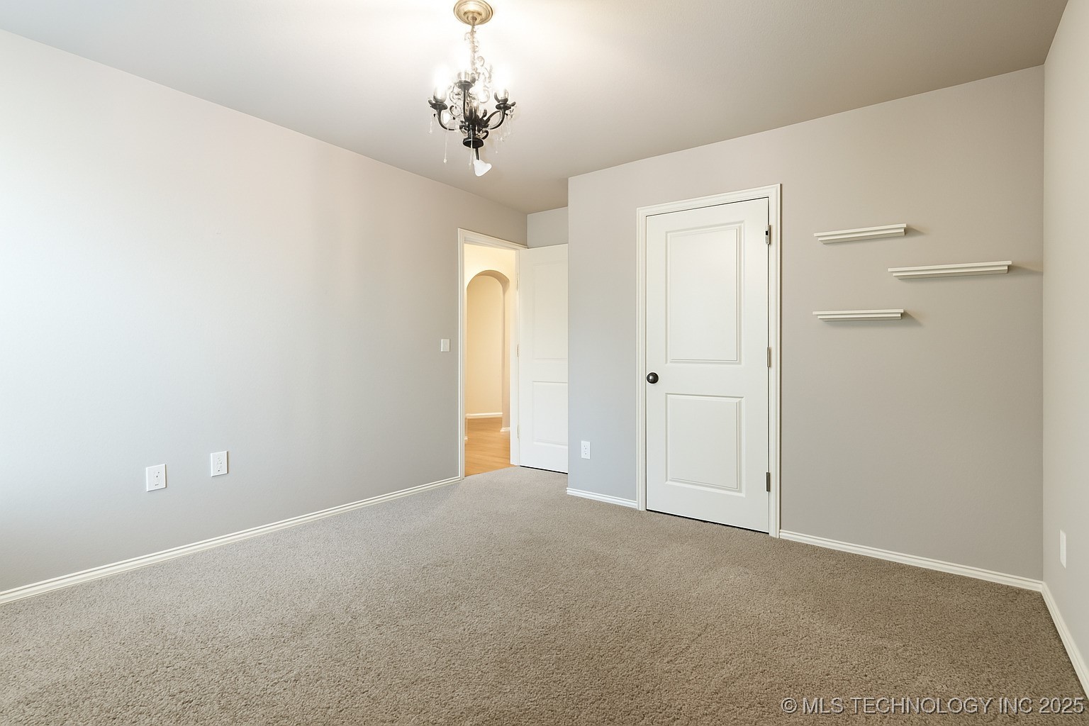 9043 E 136th Place S