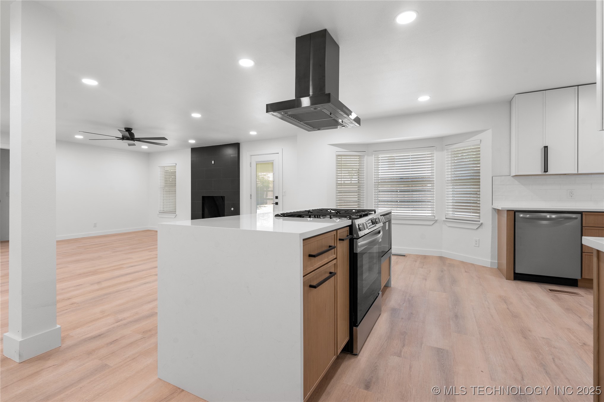 1400 W Jackson Street