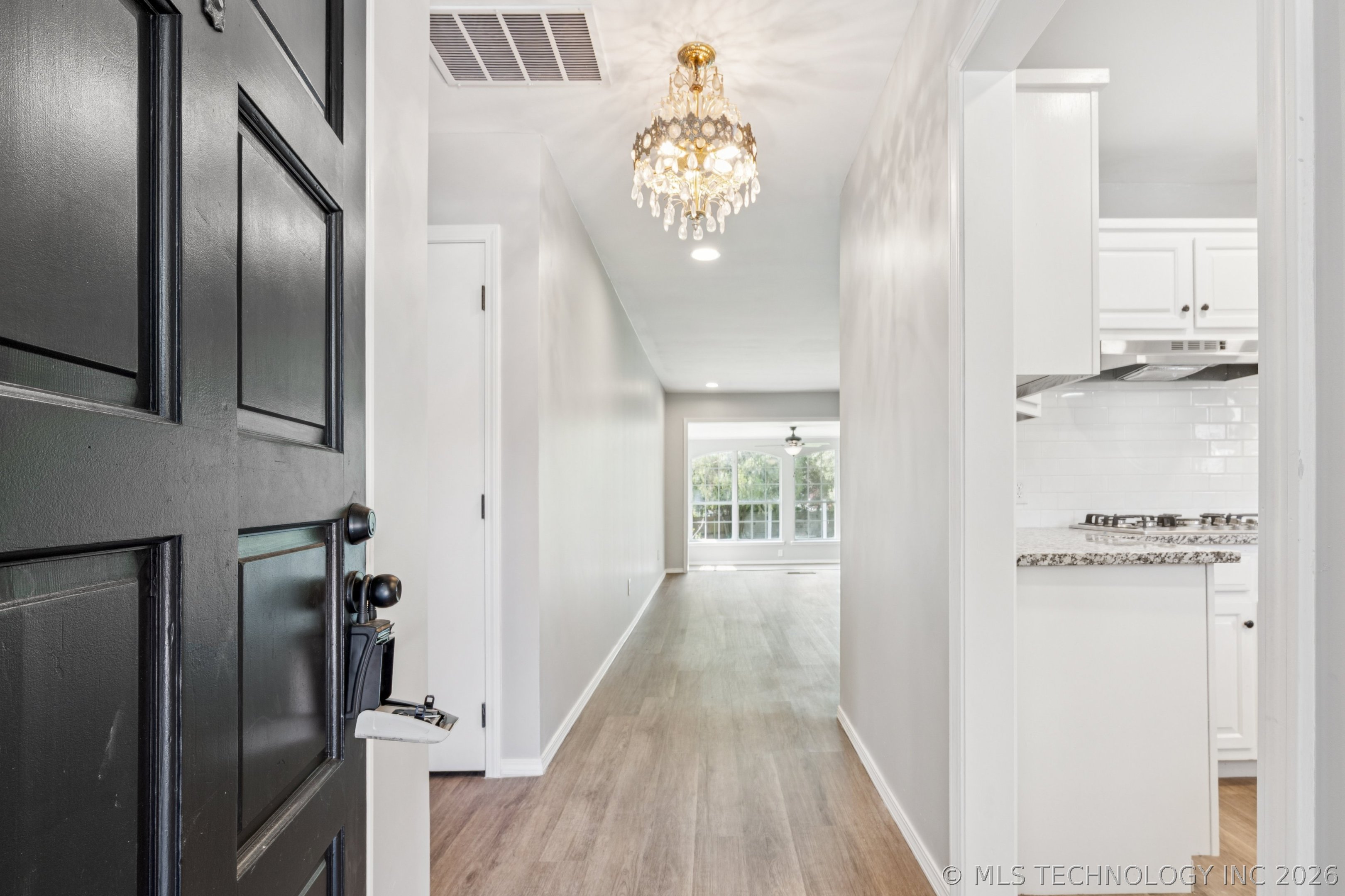 6922 E 15th Place