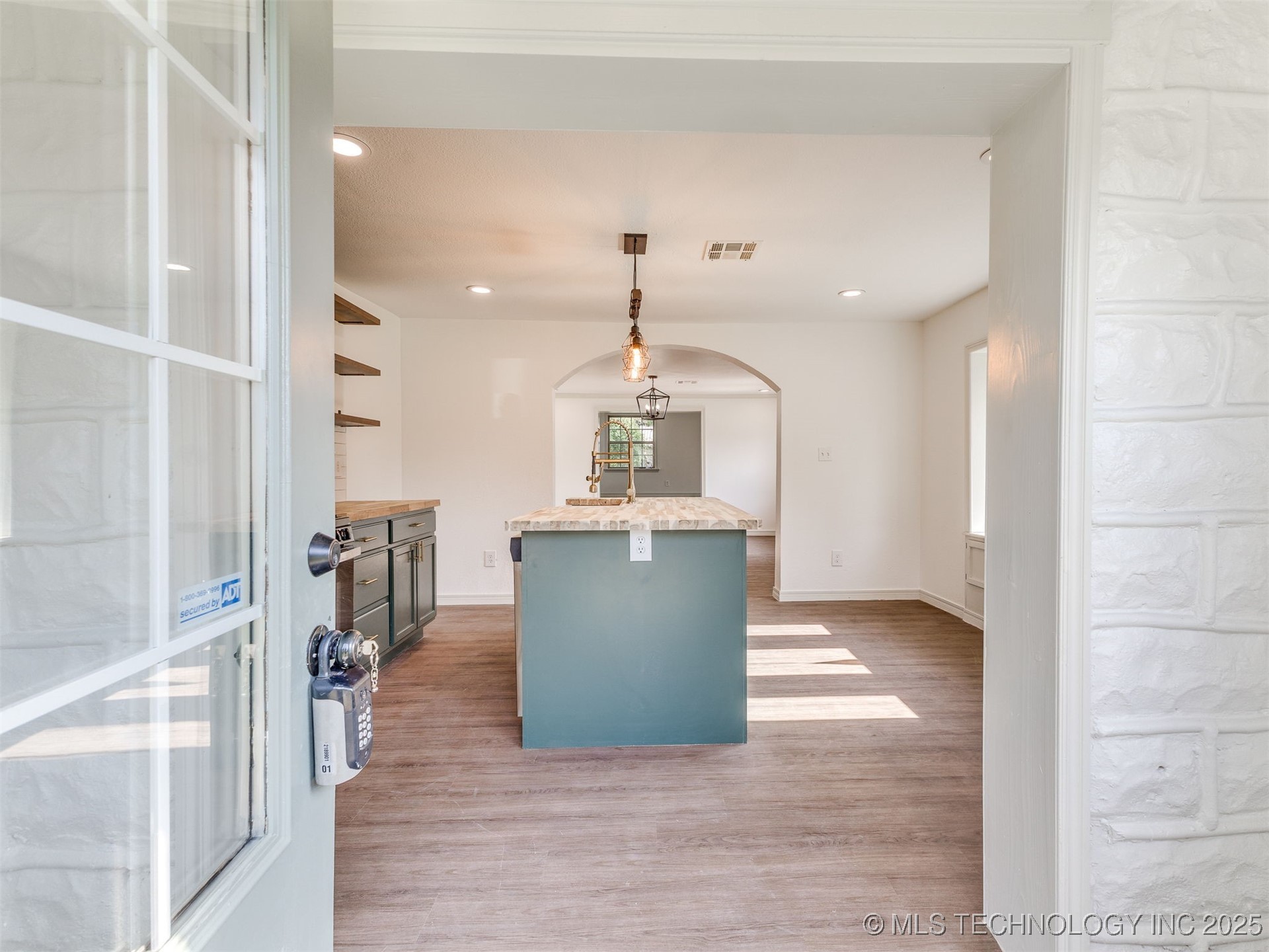 404 Valley Drive