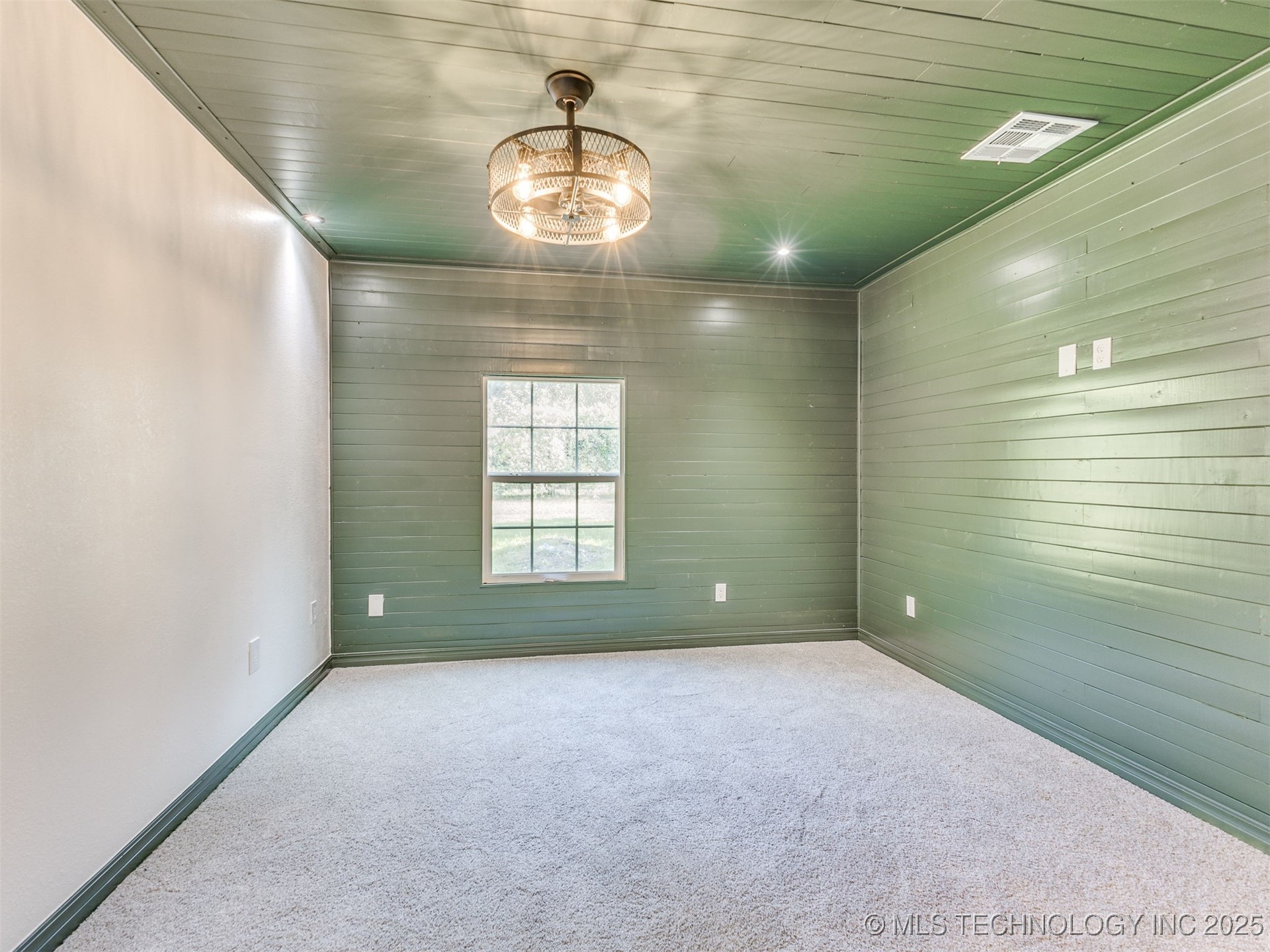404 Valley Drive