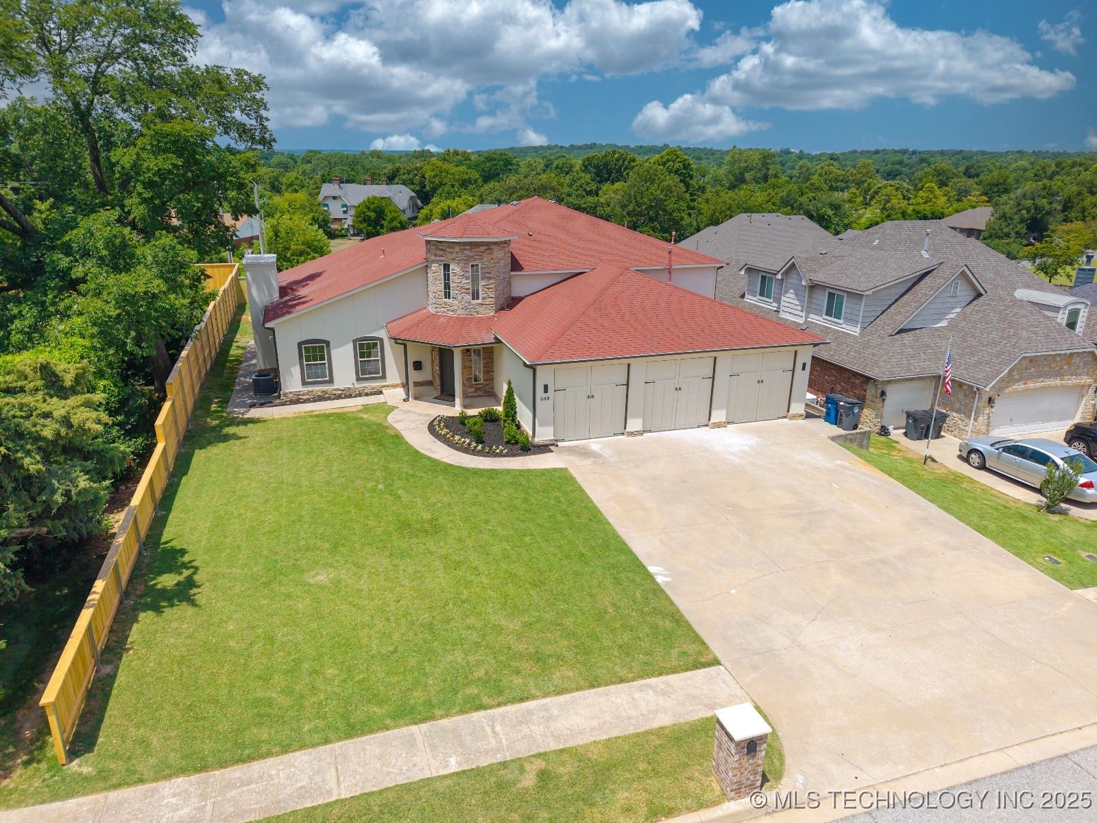 648 N Osage Drive
