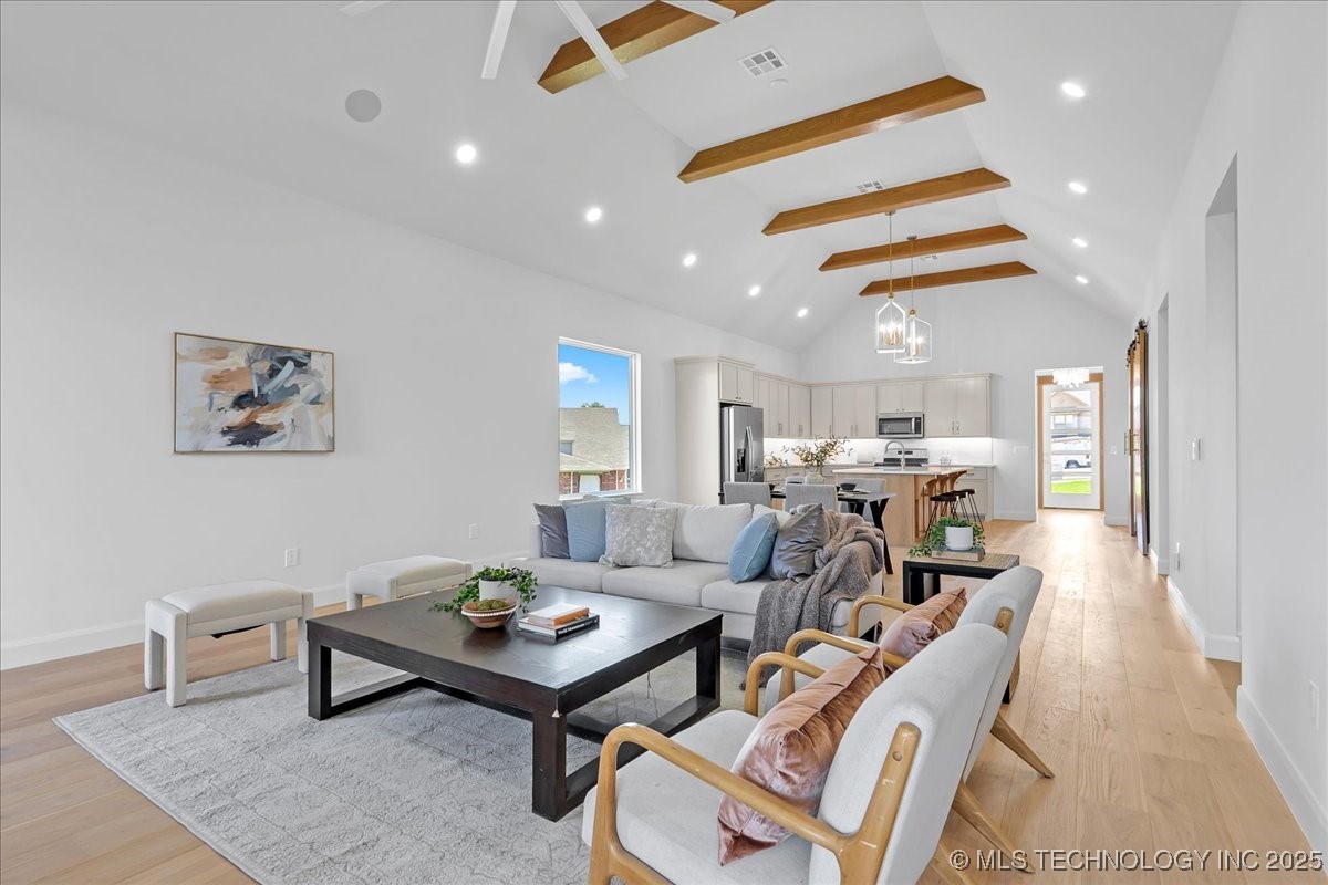 308 E Seattle Street